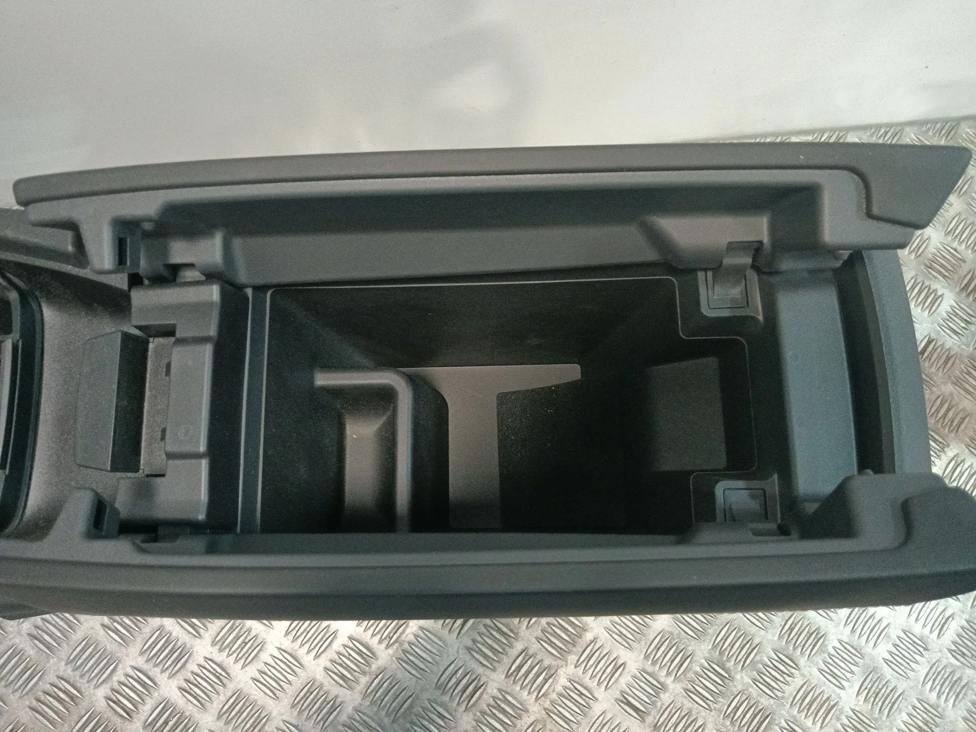 Consola Central para Nissan X-Trail I (T30)
