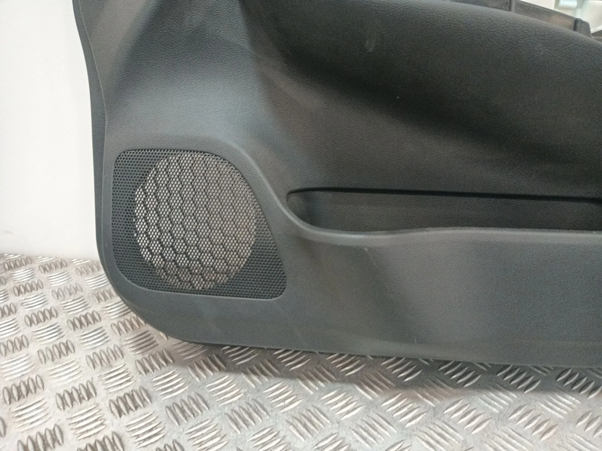 Guarnecido Puerta Delantera Derecha para Nissan Micra V (K14)