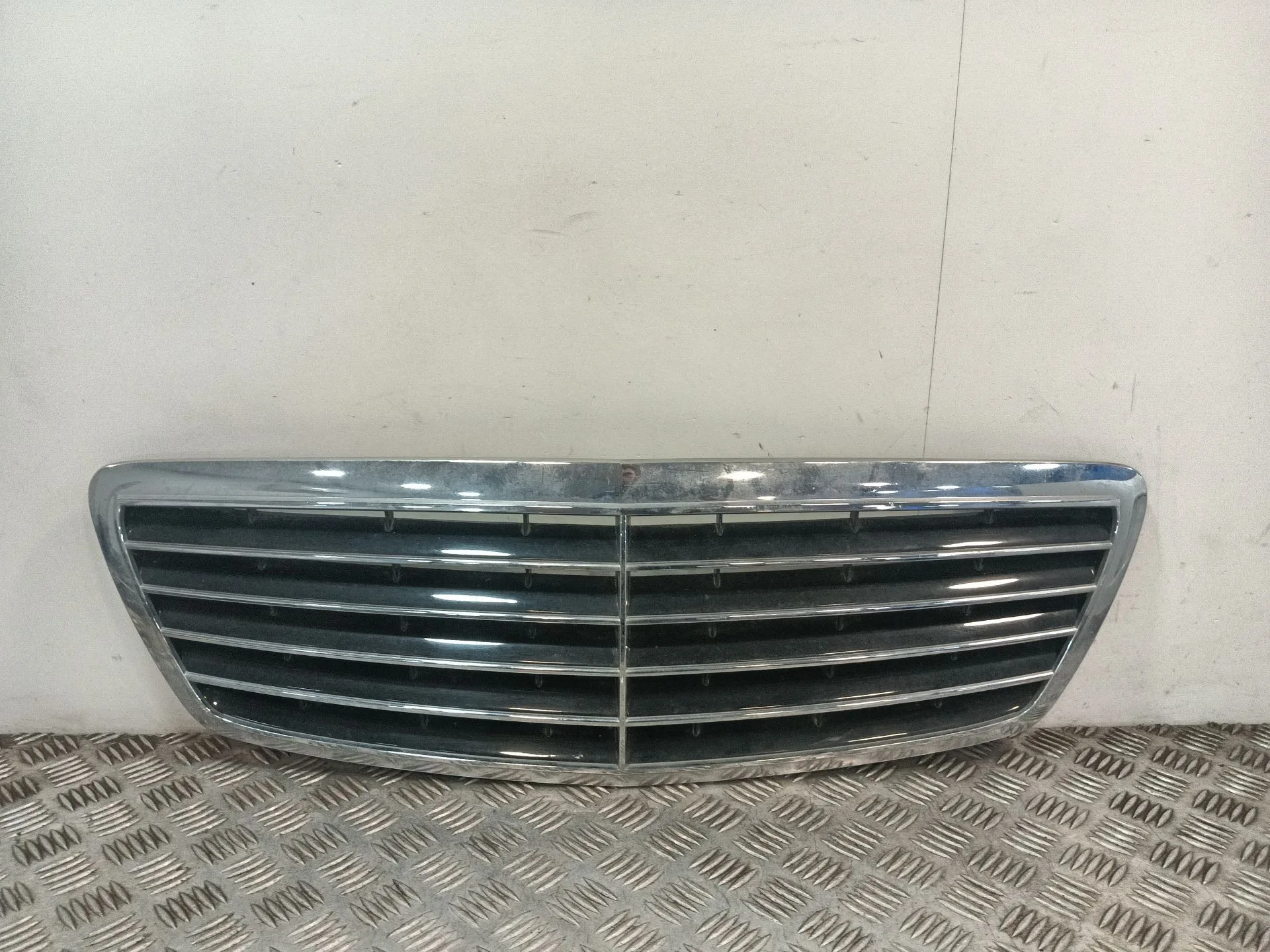 Rejilla Delantera para Mercedes-Benz Clase S (W220, V220)
