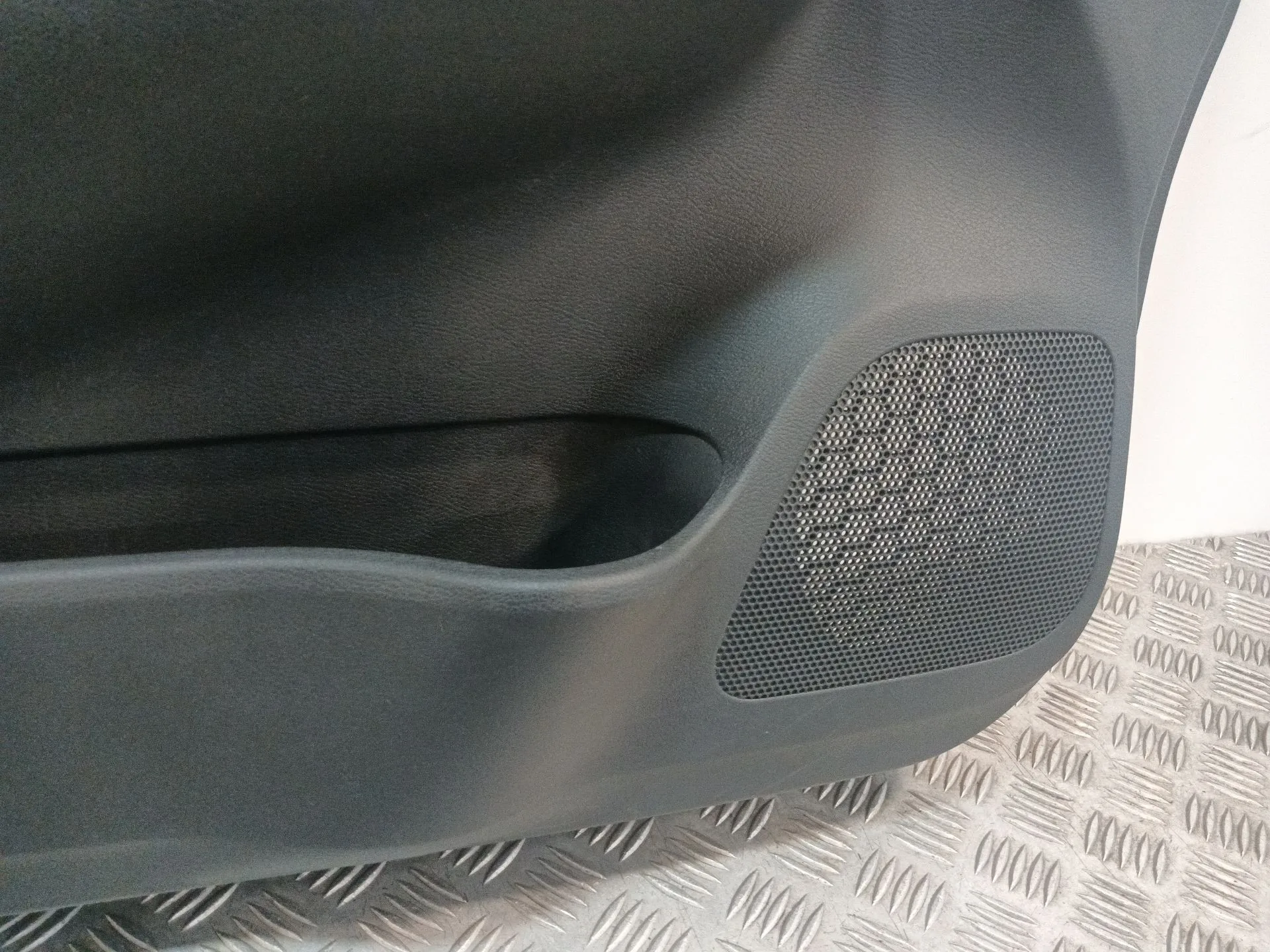 Guarnecido Puerta Delantera Izquierda para Nissan Micra V (K14)