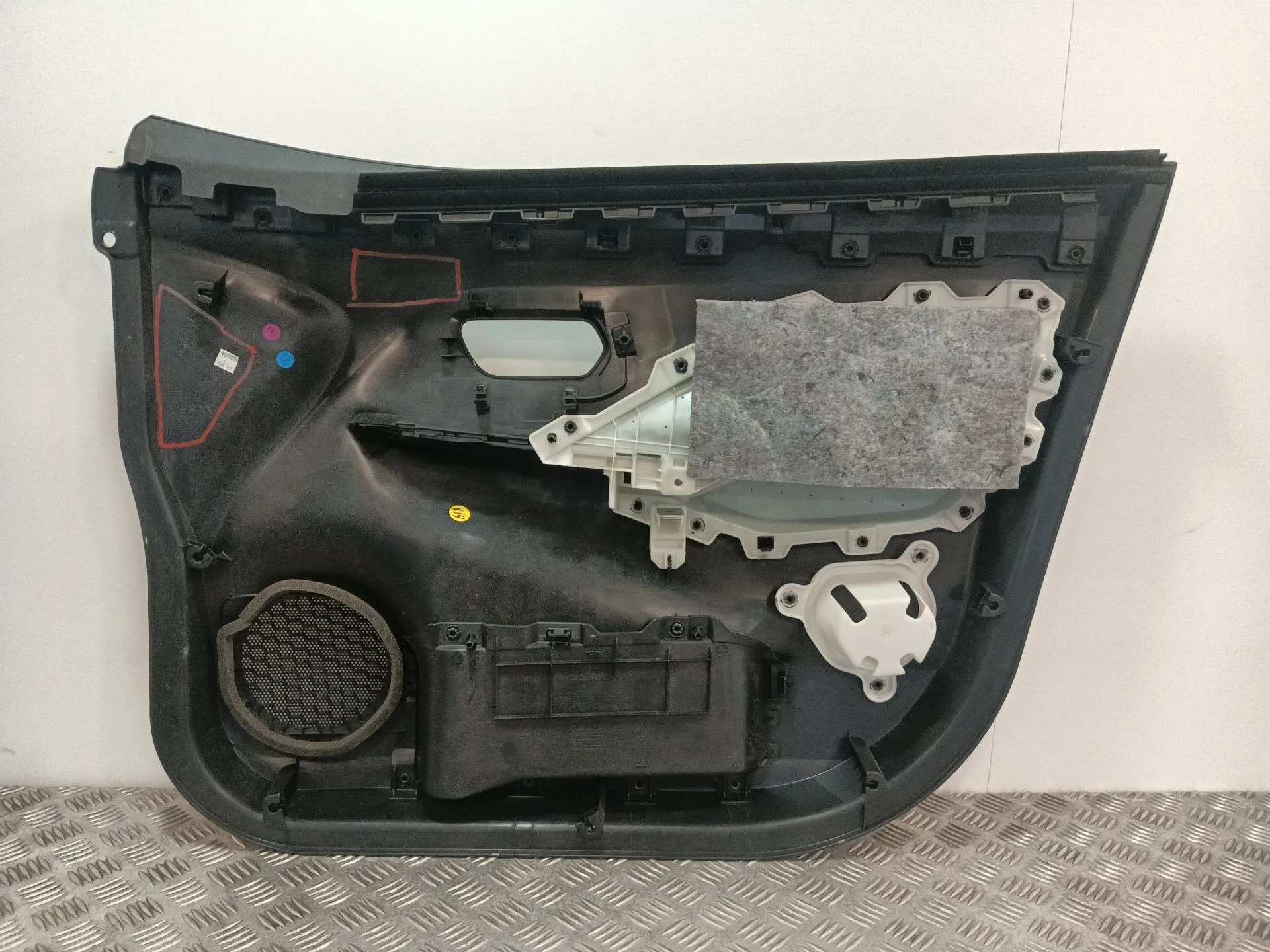 Guarnecido Puerta Delantera Izquierda para Nissan Micra V (K14)