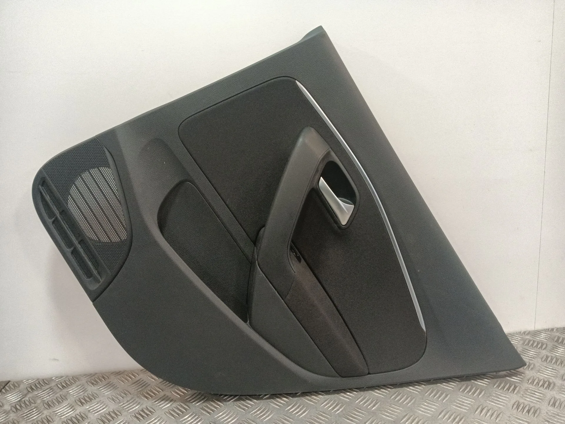 Guarnecido Puerta Trasera Derecha para Volkswagen Polo V (6R1, 6C1)