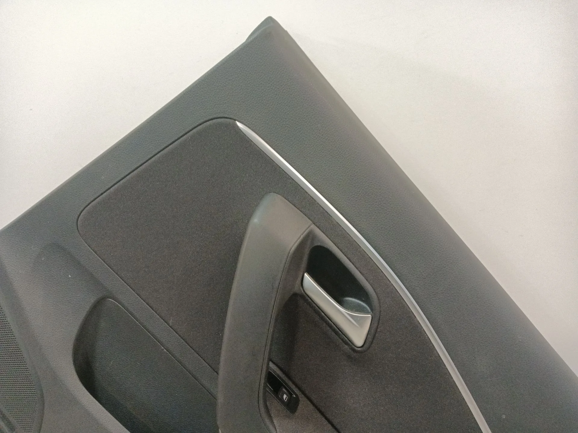 Guarnecido Puerta Trasera Derecha para Volkswagen Polo V (6R1, 6C1)