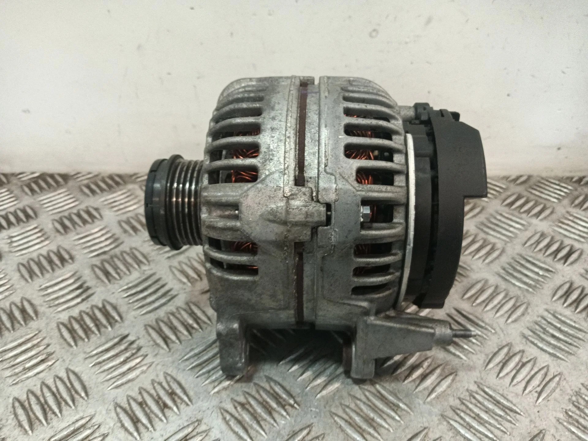 Alternador para Audi A4 B6 Avant (8E5)