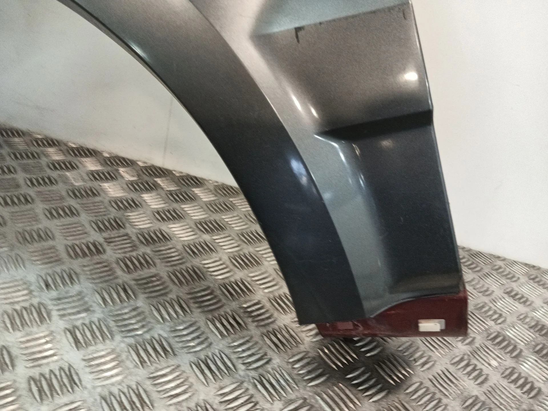Aleta Delantera Izquierda para Kia Sorento I (Jc)