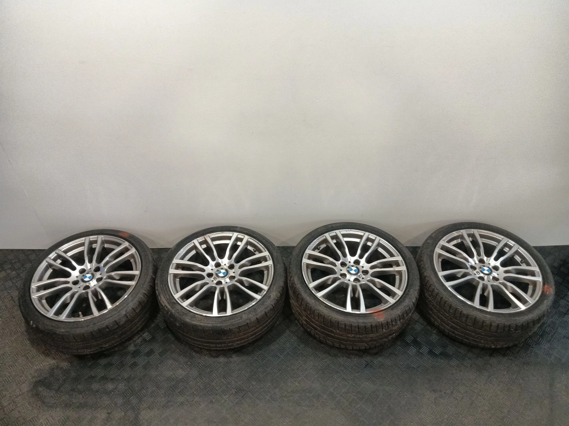 Juego Llantas + Neumatico para Bmw 3 (F30, F80)