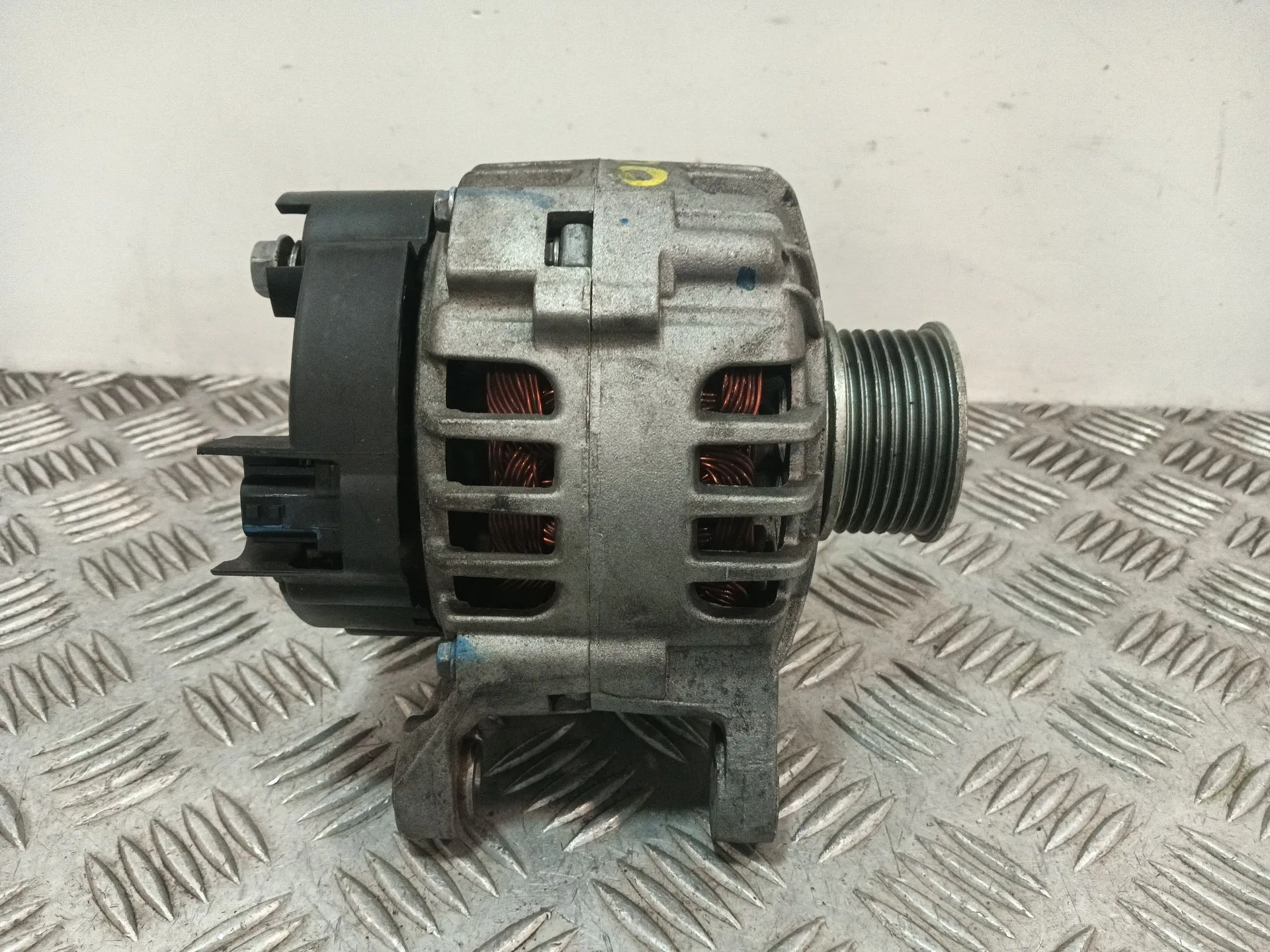 Alternador para Renault Wind (E4M_)