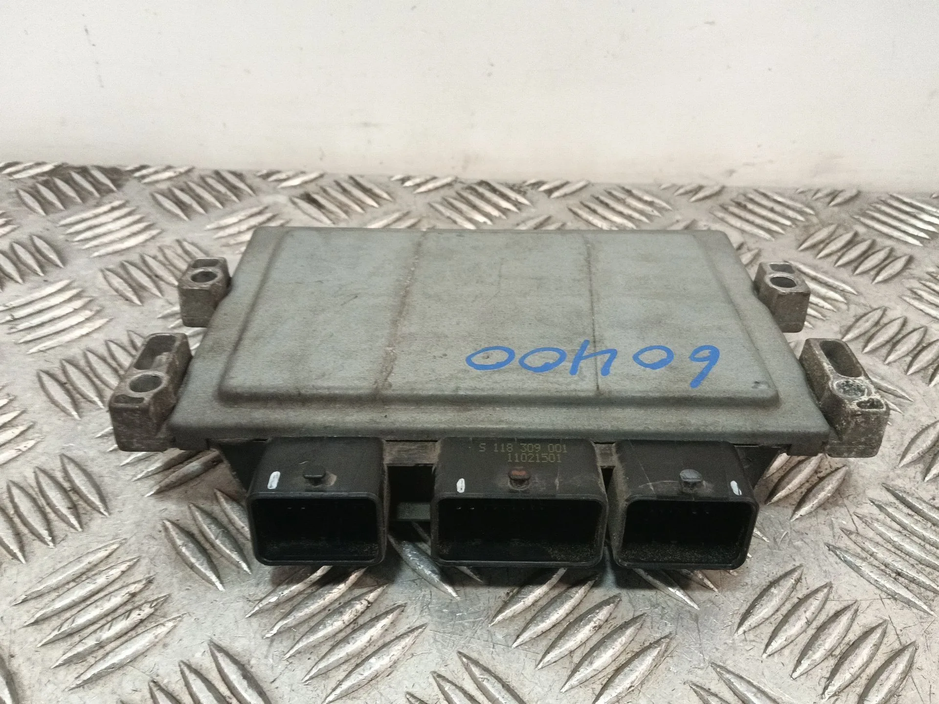 Centralita Motor Uce para Renault Wind (E4M_)