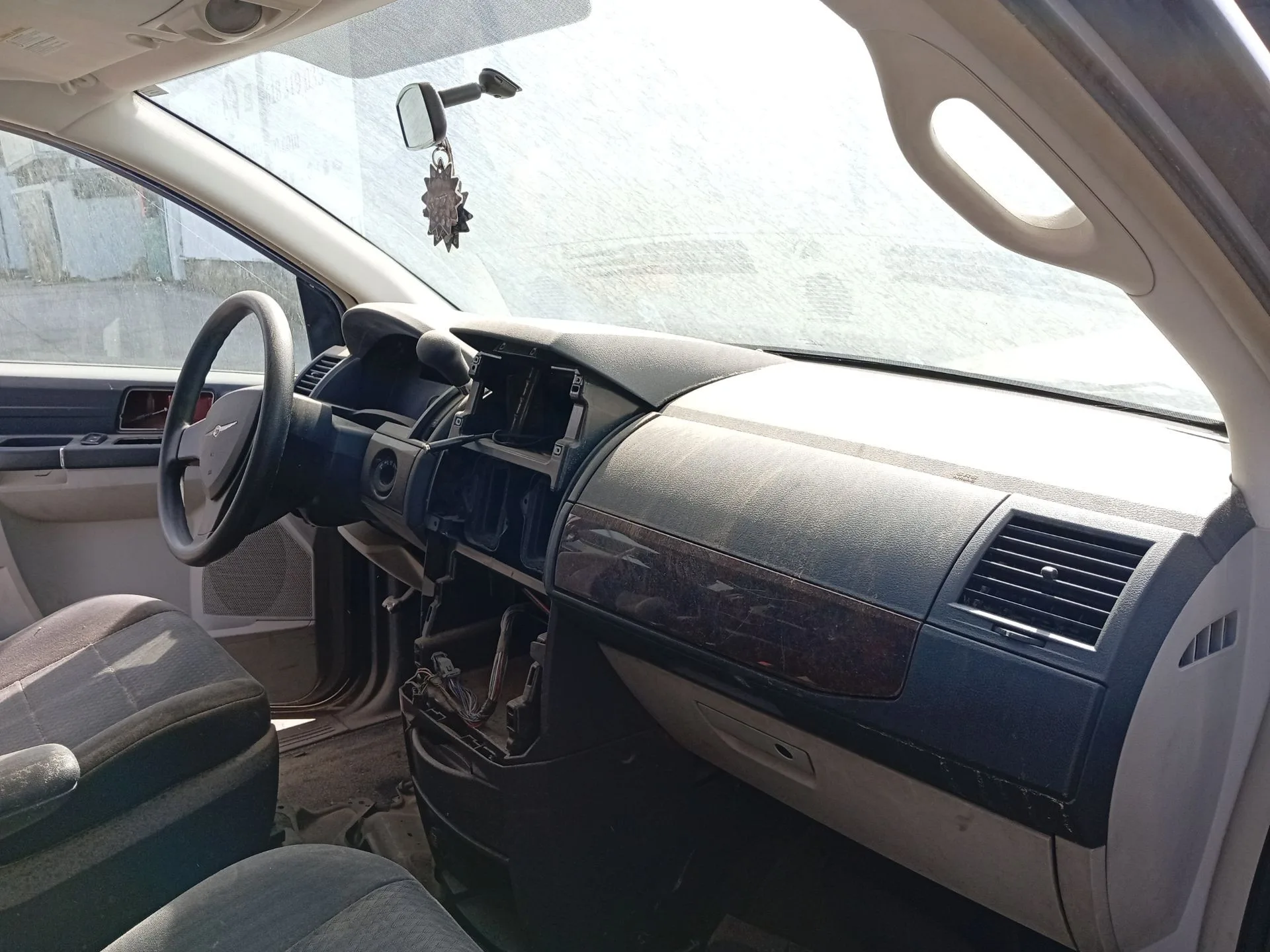 Salpicadero para Chrysler Grand Voyager V (Rt)