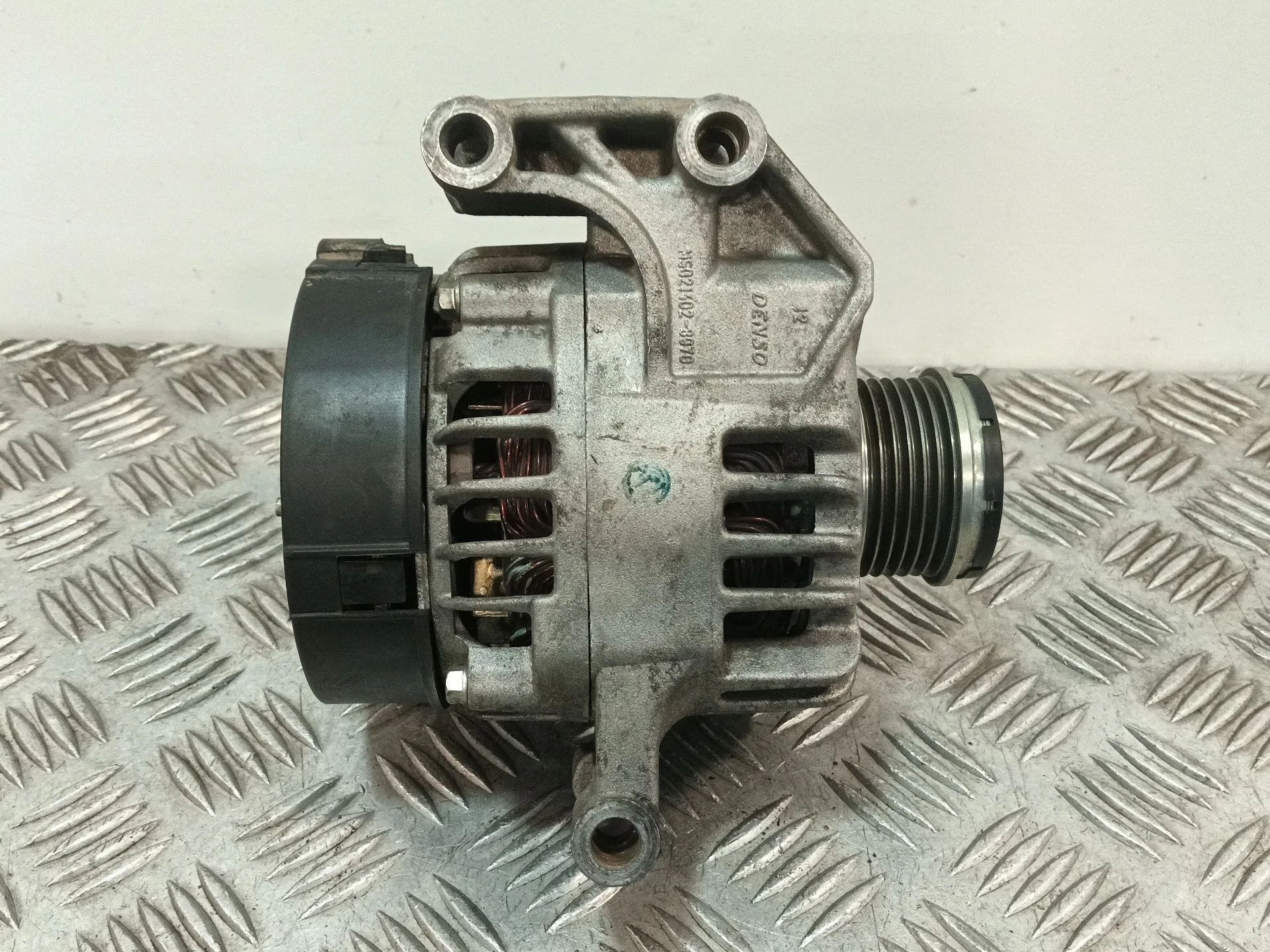 Alternador para Opel Corsa D