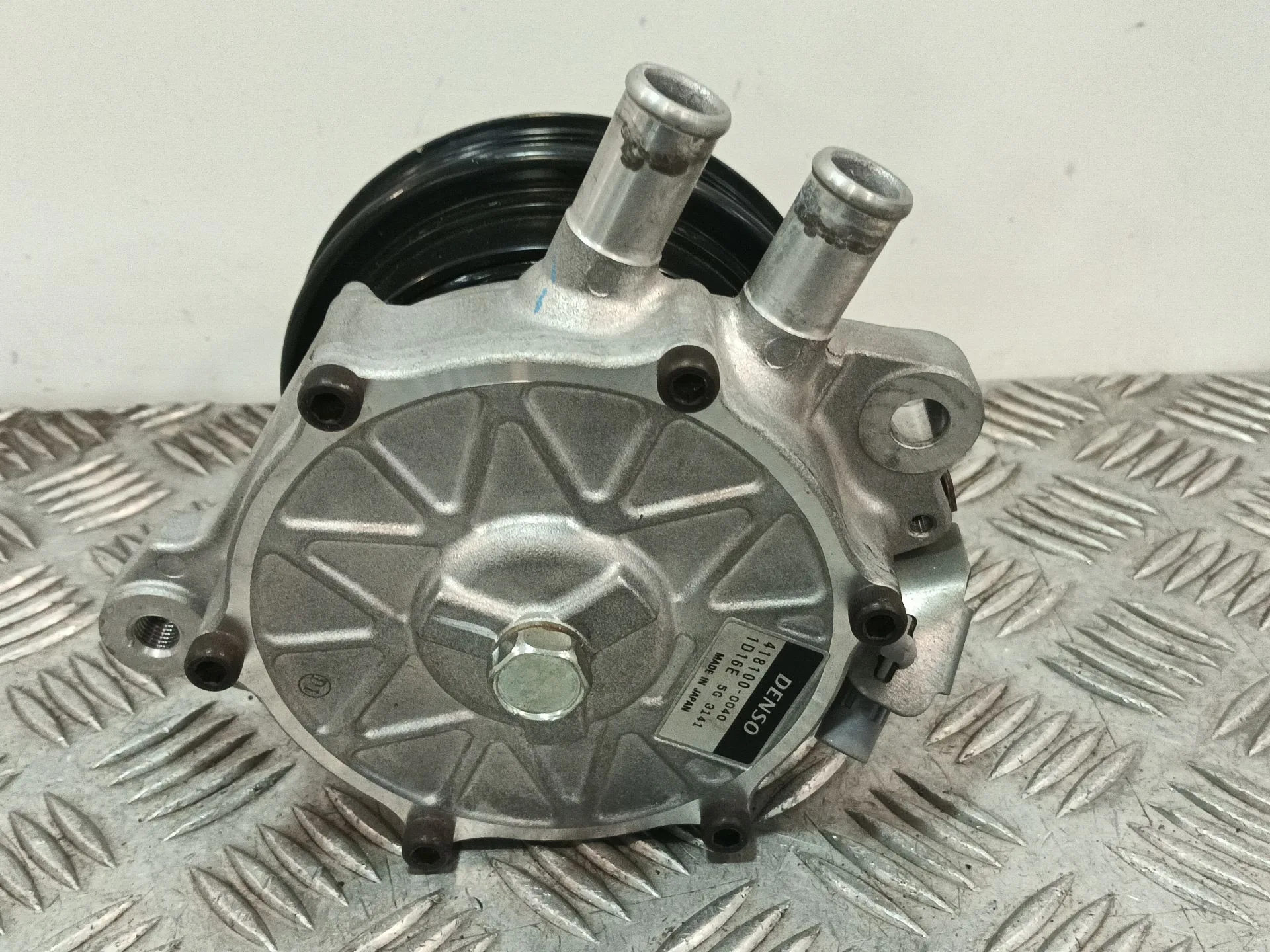 Bomba Agua para Toyota Hilux Viii Pick-Up (_N1_)
