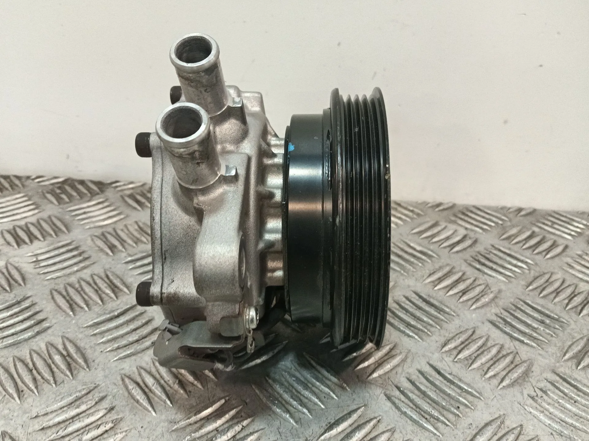 Bomba Agua para Toyota Hilux Viii Pick-Up (_N1_)