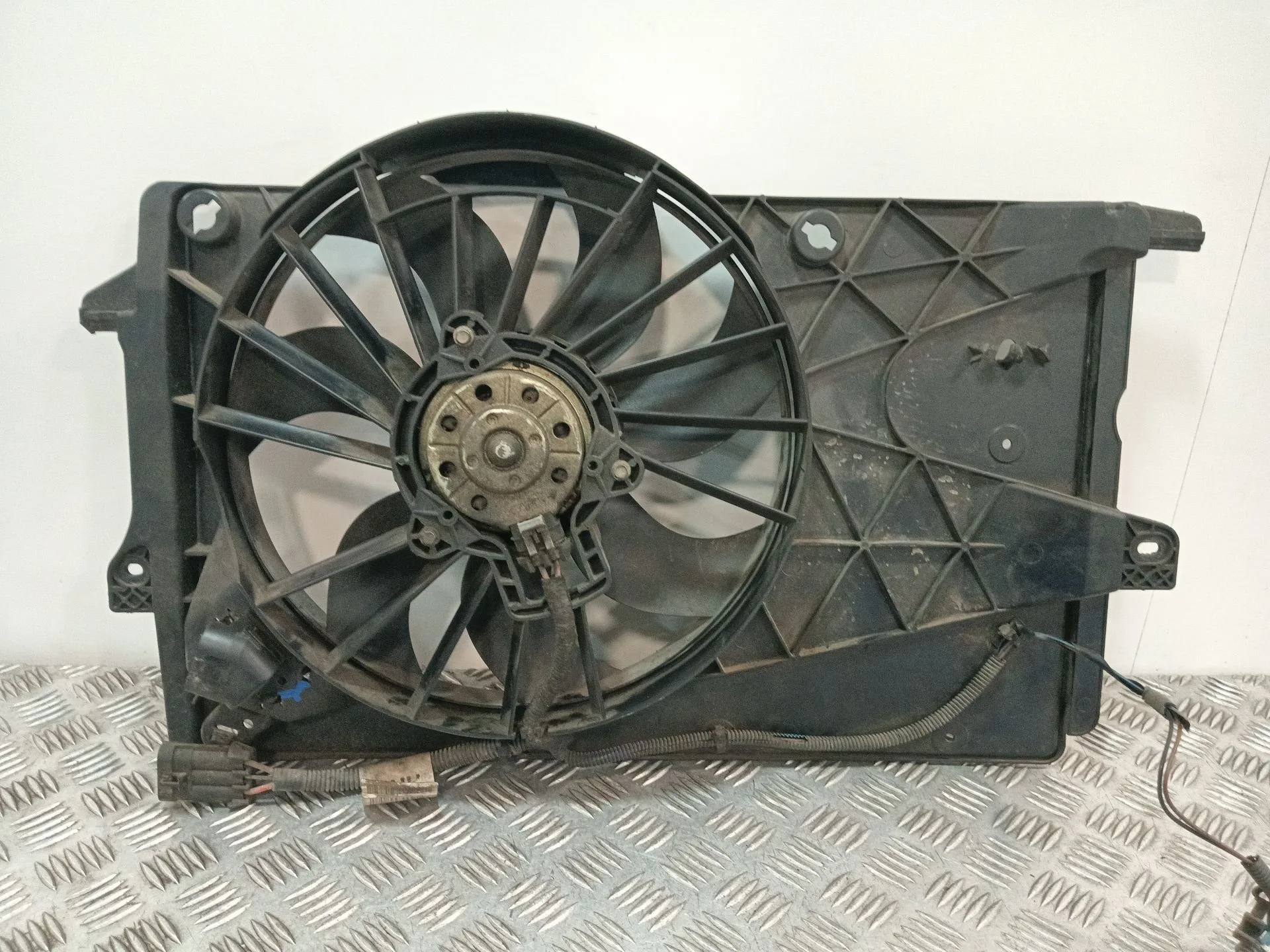 Electroventilador para Opel Meriva A Monospace (X03)