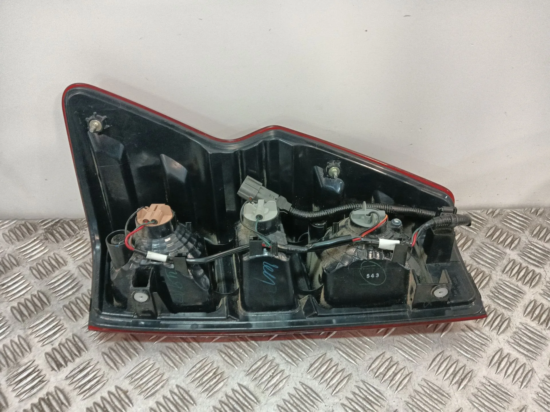 Piloto Trasero Izquierdo para Isuzu D-Max