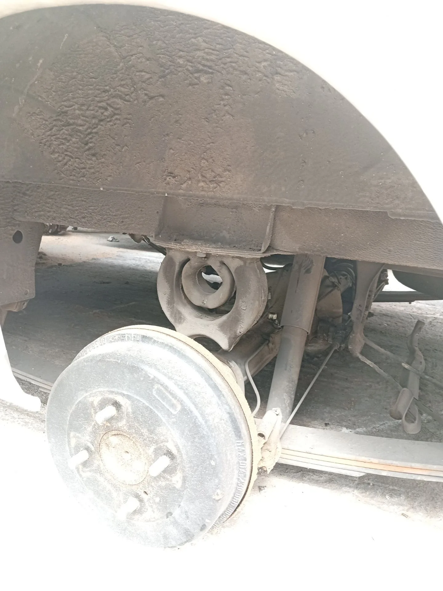 Amortiguador Trasero Izquierdo para Nissan Vanette Furgoneta (_C22)