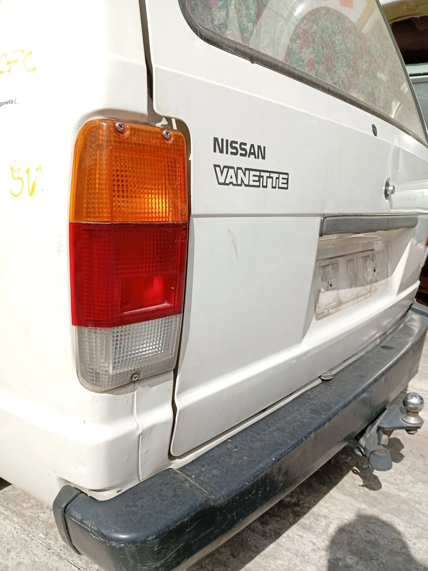 Piloto Trasero Izquierdo para Nissan Vanette Furgoneta (_C22)