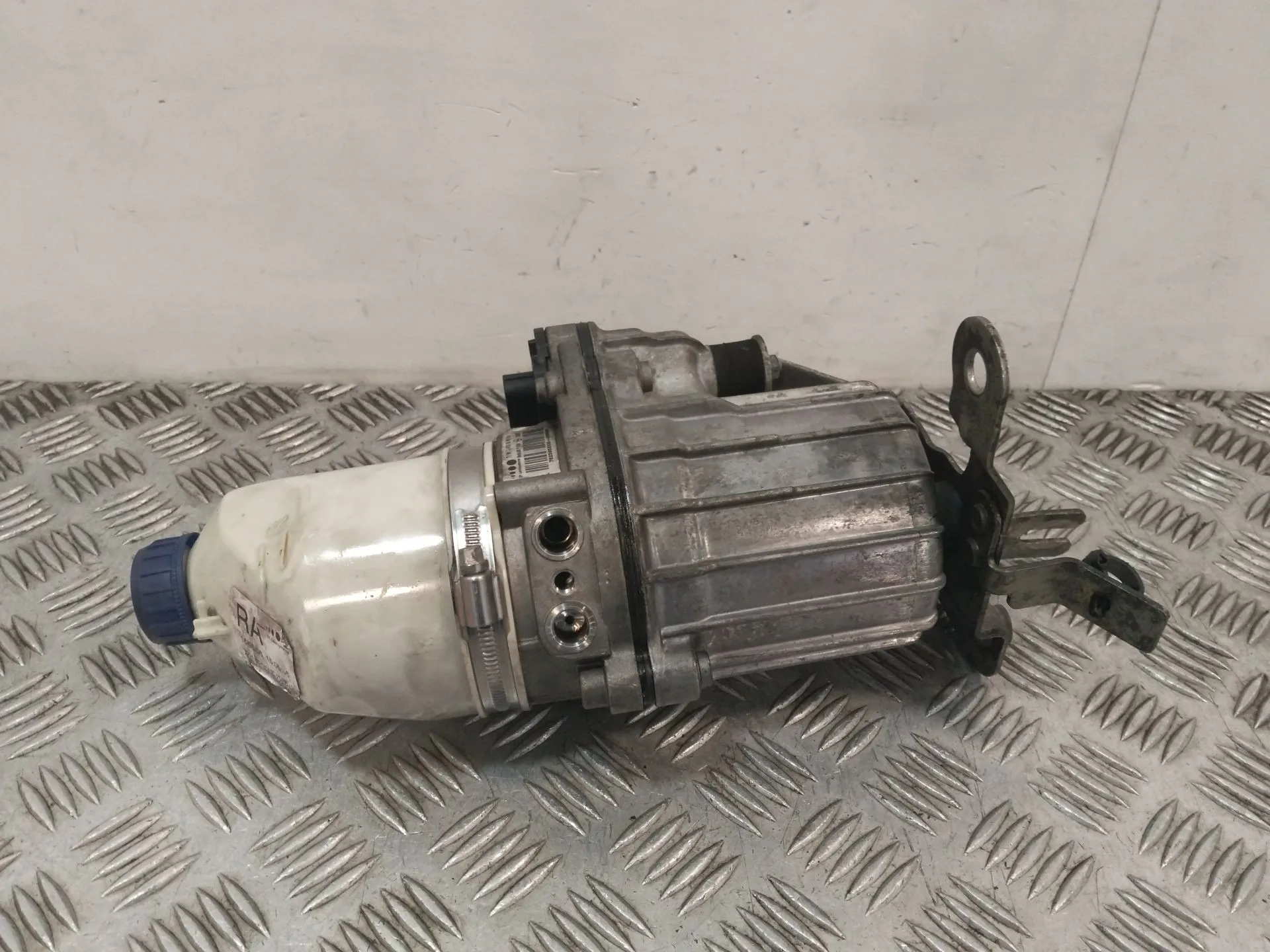 Bomba Direccion para Kia Cee'd Hatchback (Ed)