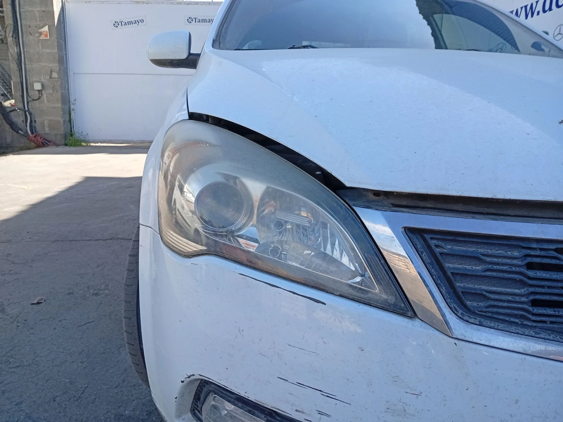 Faro Derecho para Kia Cee'd Hatchback (Ed)