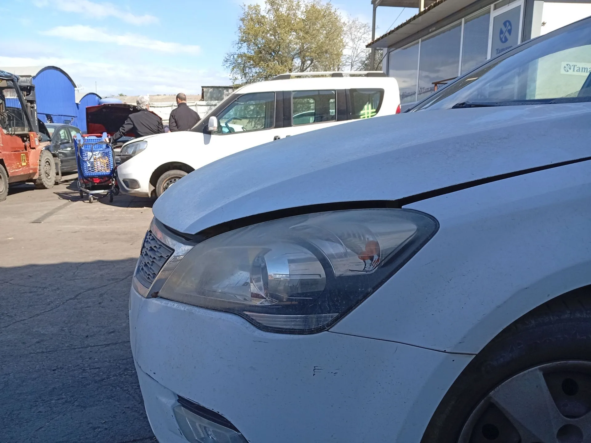 Faro Izquierdo para Kia Cee'd Hatchback (Ed)