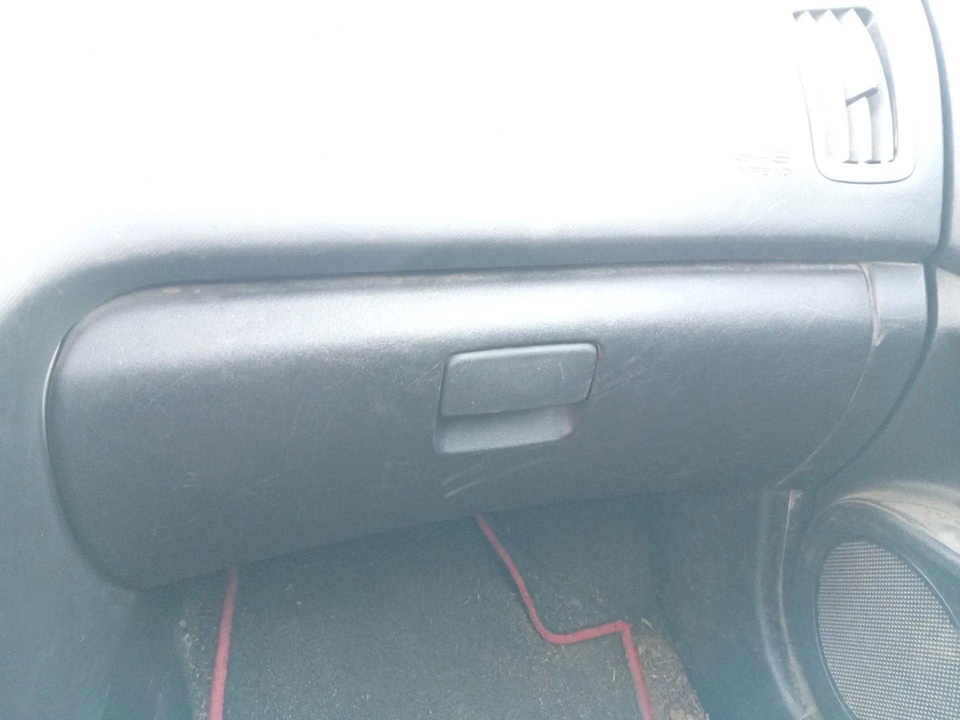 Guantera para Kia Cee'd Hatchback (Ed)