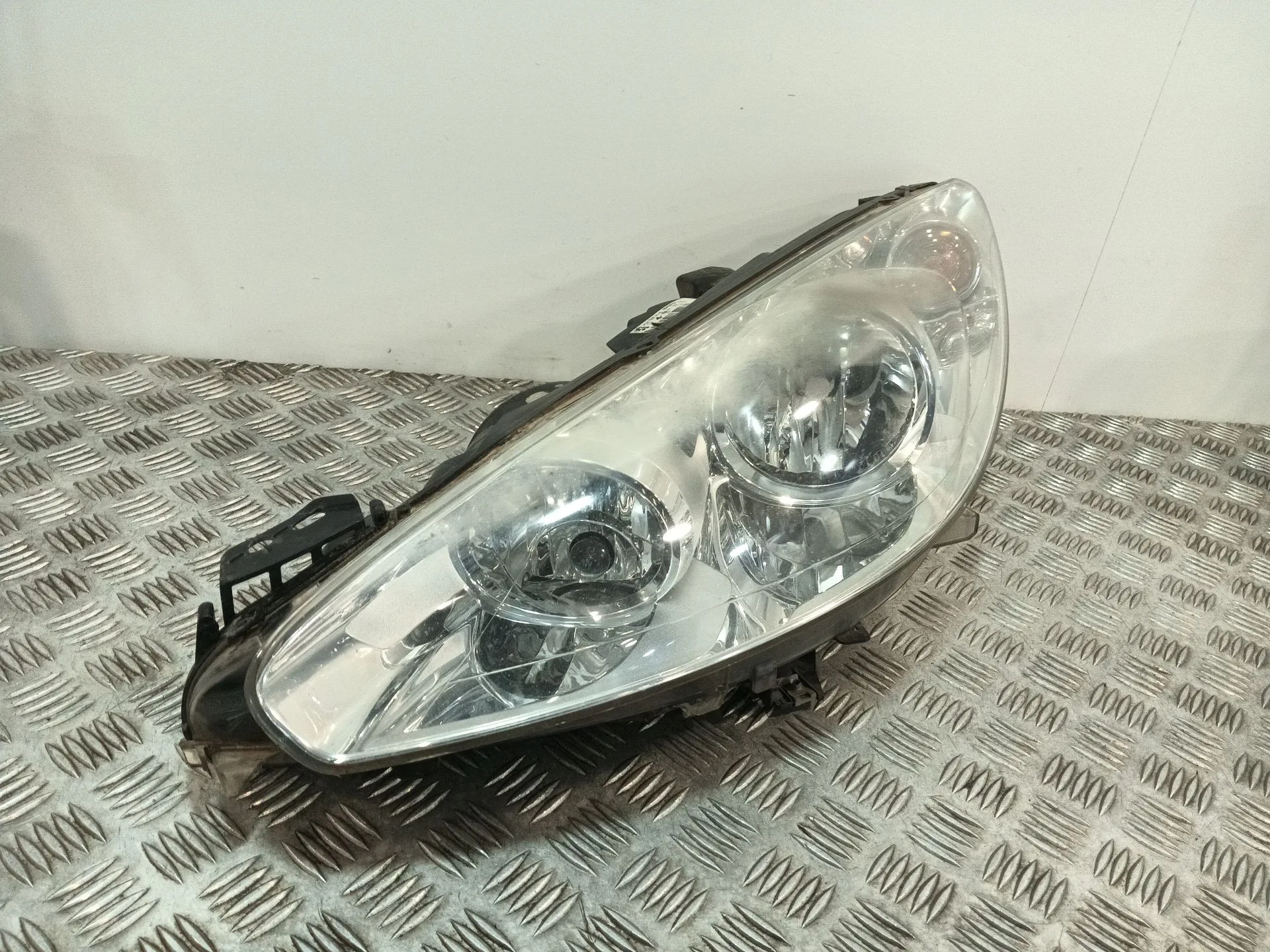 Faro Izquierdo para Peugeot 308 Sw I (4E_, 4H_)