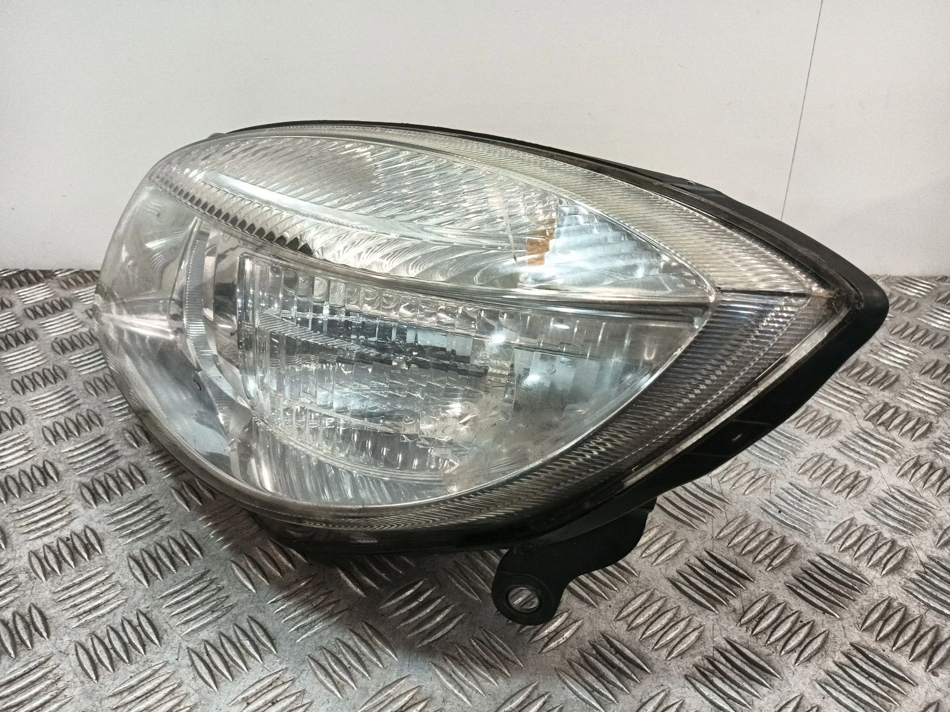 Faro Izquierdo para Skoda Fabia Ii (542)