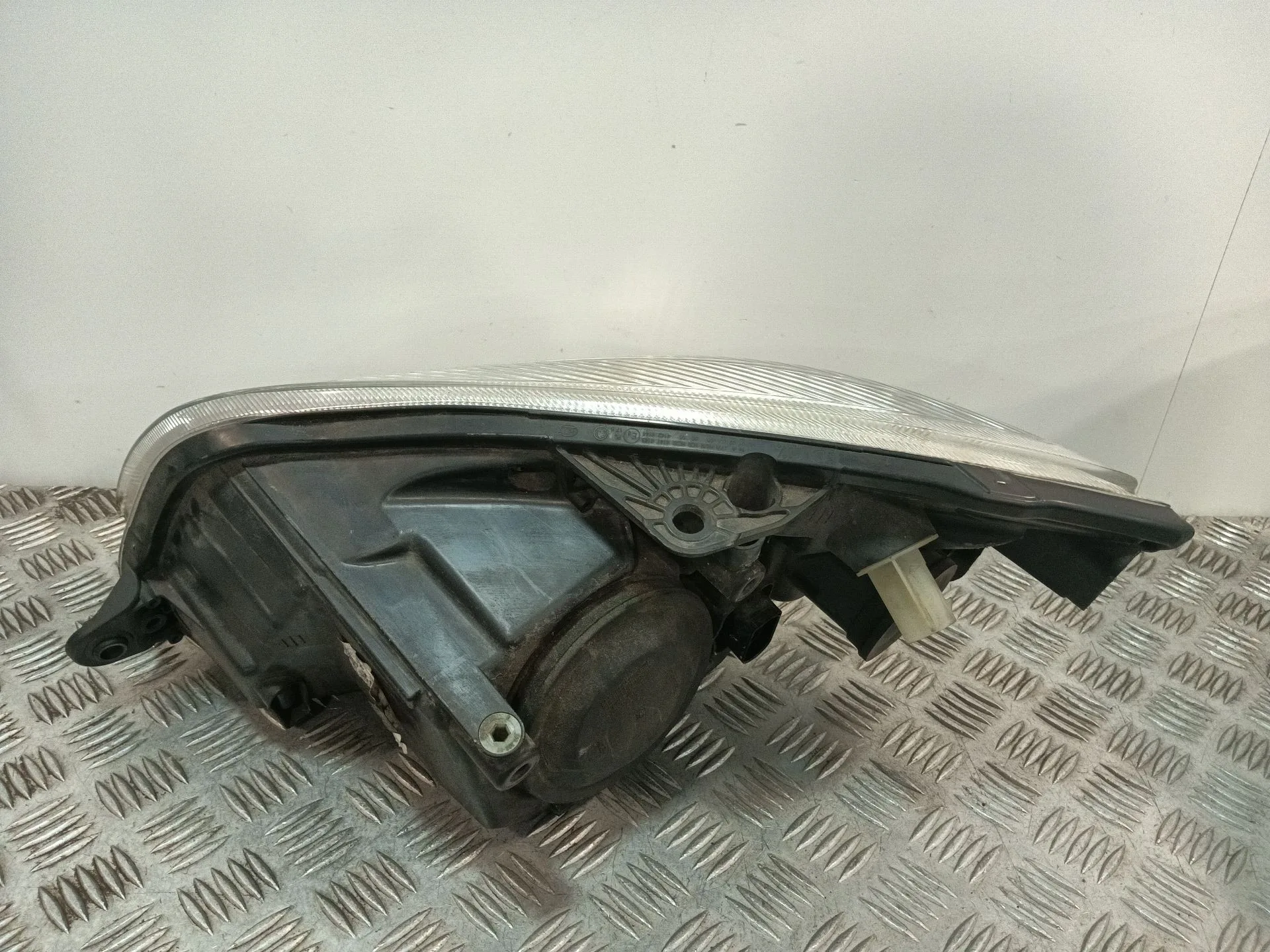 Faro Derecho para Skoda Fabia Ii (542)