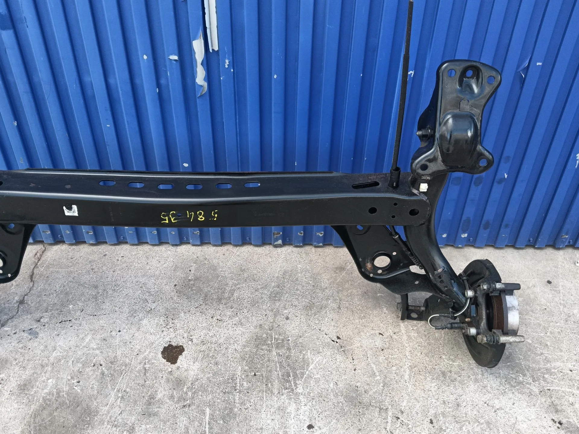 Puente Trasero para Skoda Octavia Lim. (5E3)