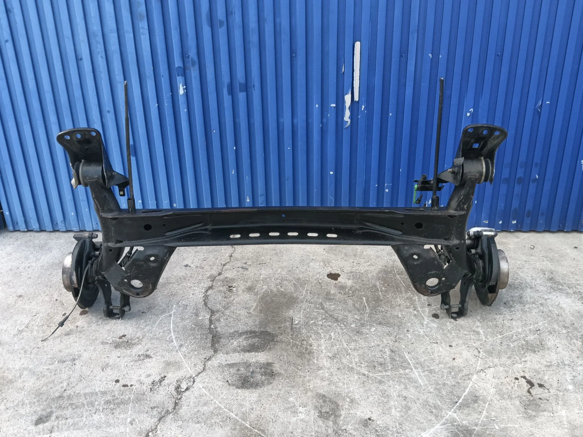 Puente Trasero para Skoda Octavia Lim. (5E3)