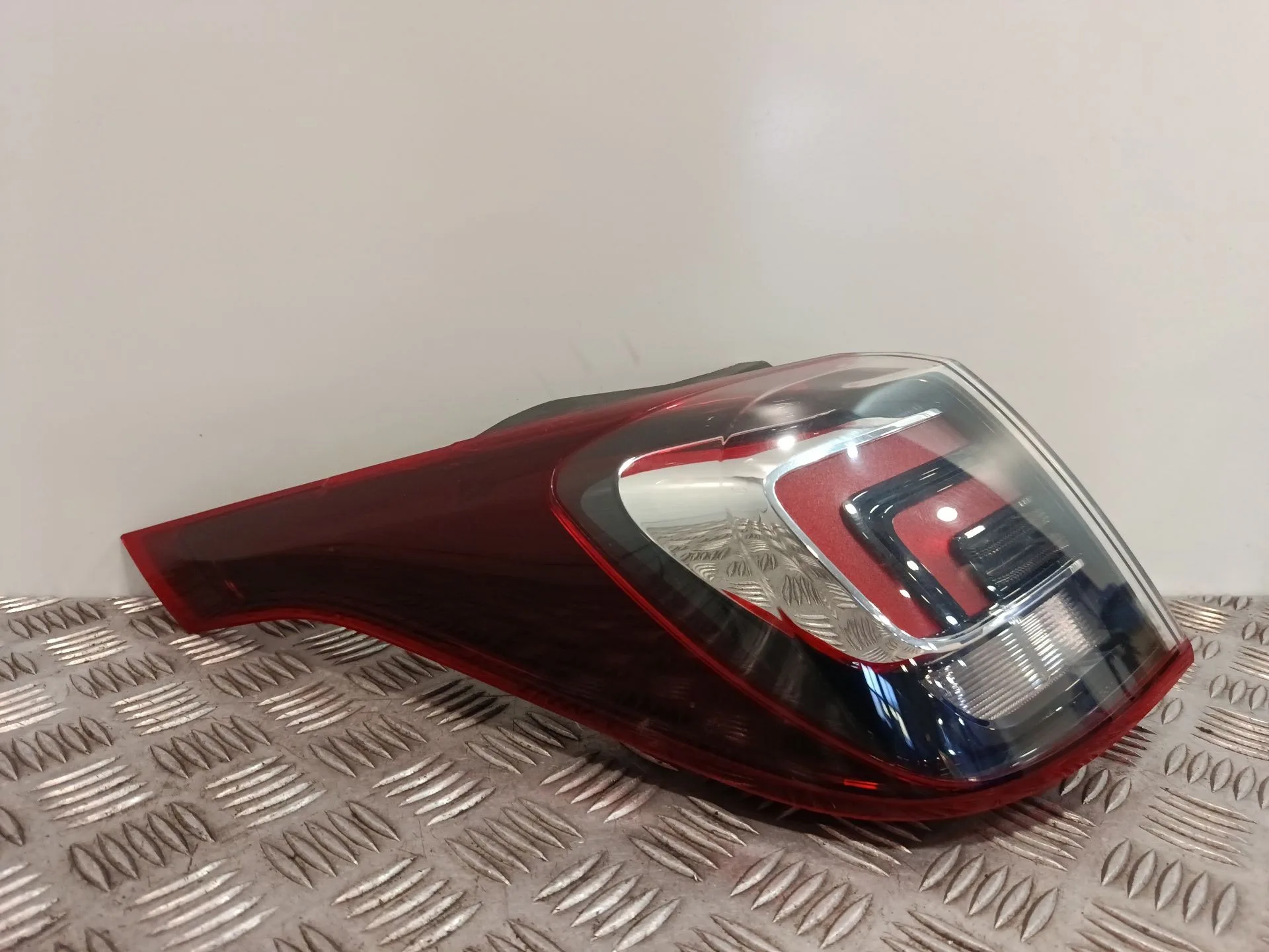 Piloto Trasero Izquierdo para Opel Crossland X / Crossland (P17, P2Qo)