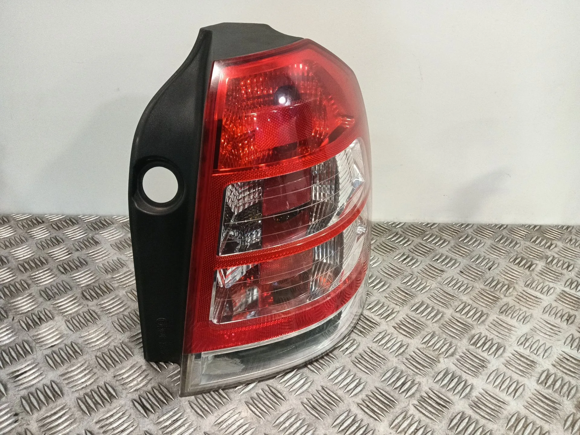 Piloto Trasero Derecho para Opel Zafira / Zafira Family B (A05)