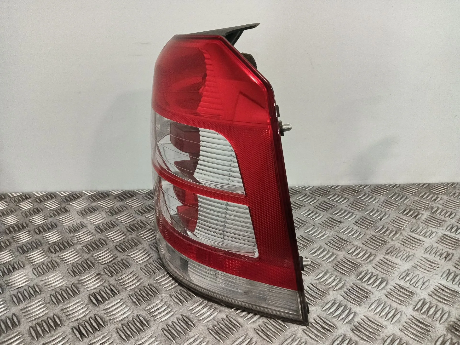 Piloto Trasero Derecho para Opel Zafira / Zafira Family B (A05)