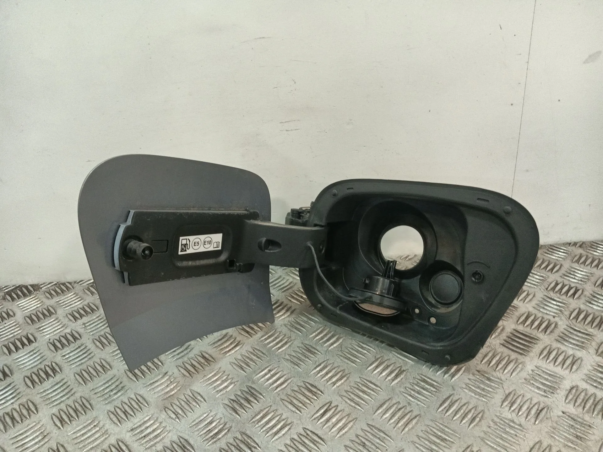 Tapa Exterior Combustible para Opel Crossland X / Crossland (P17, P2Qo)