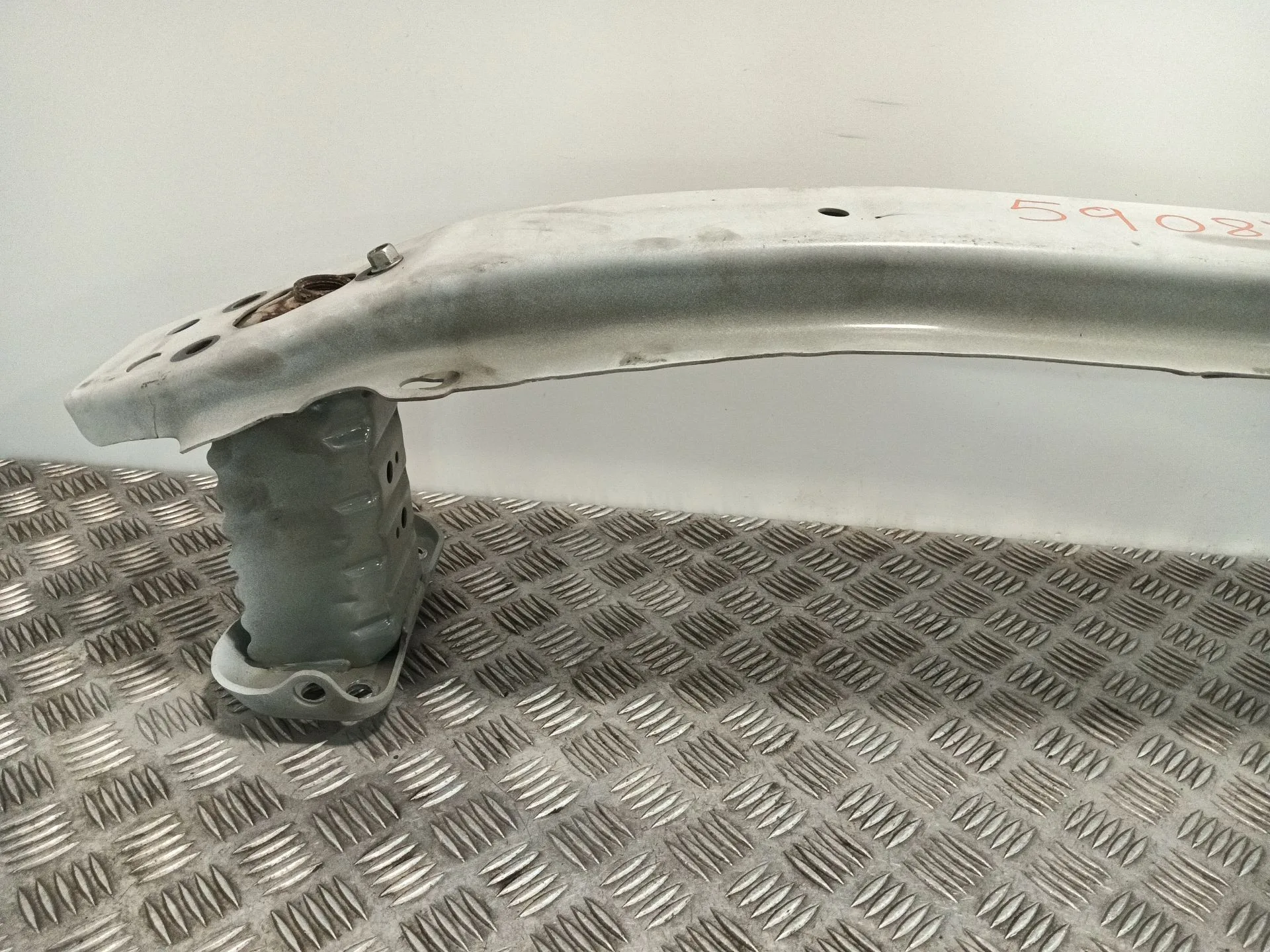 Refuerzo Paragolpes Delantero para Toyota Yaris (_P13_)