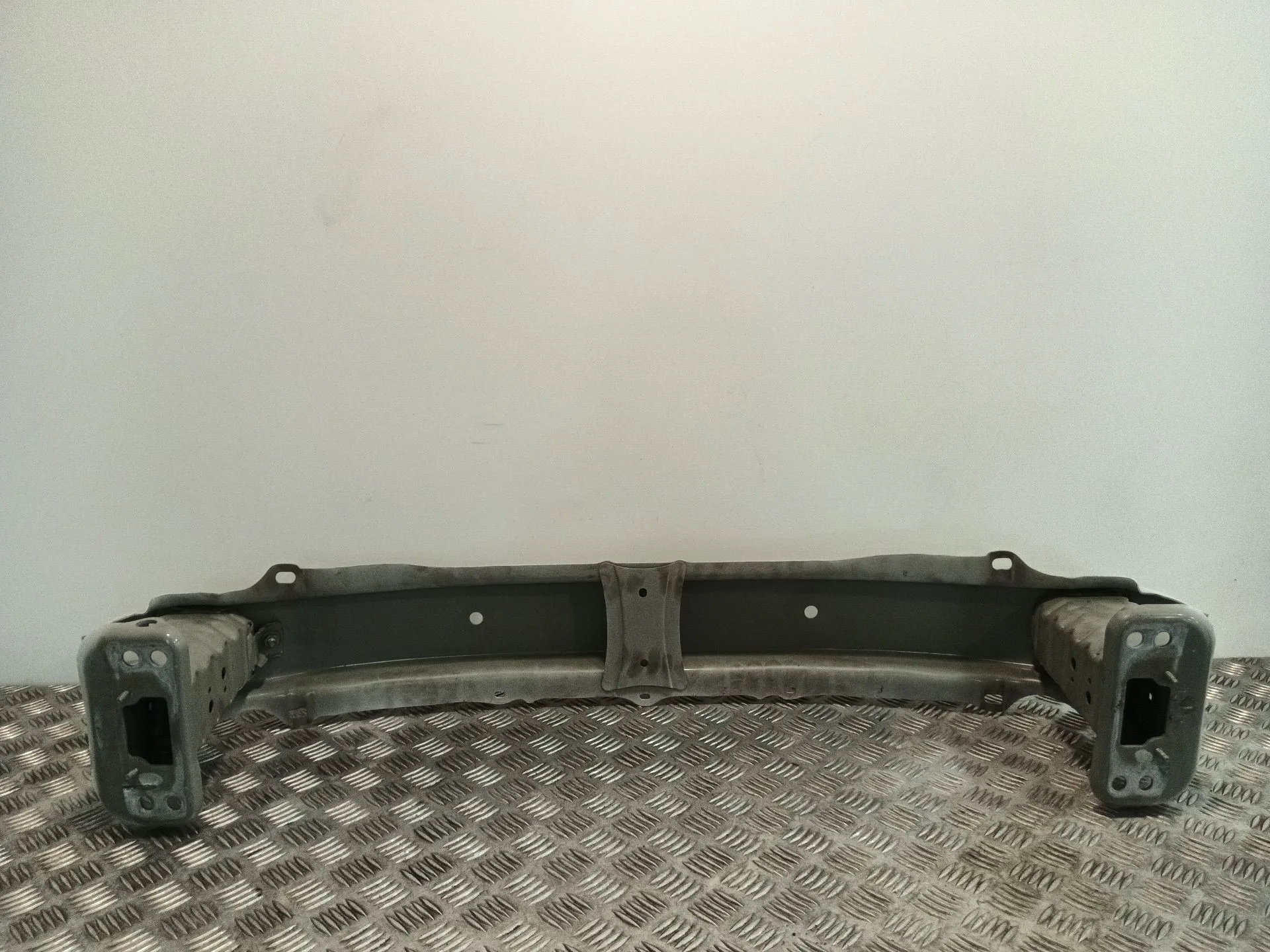 Refuerzo Paragolpes Delantero para Toyota Yaris (_P13_)