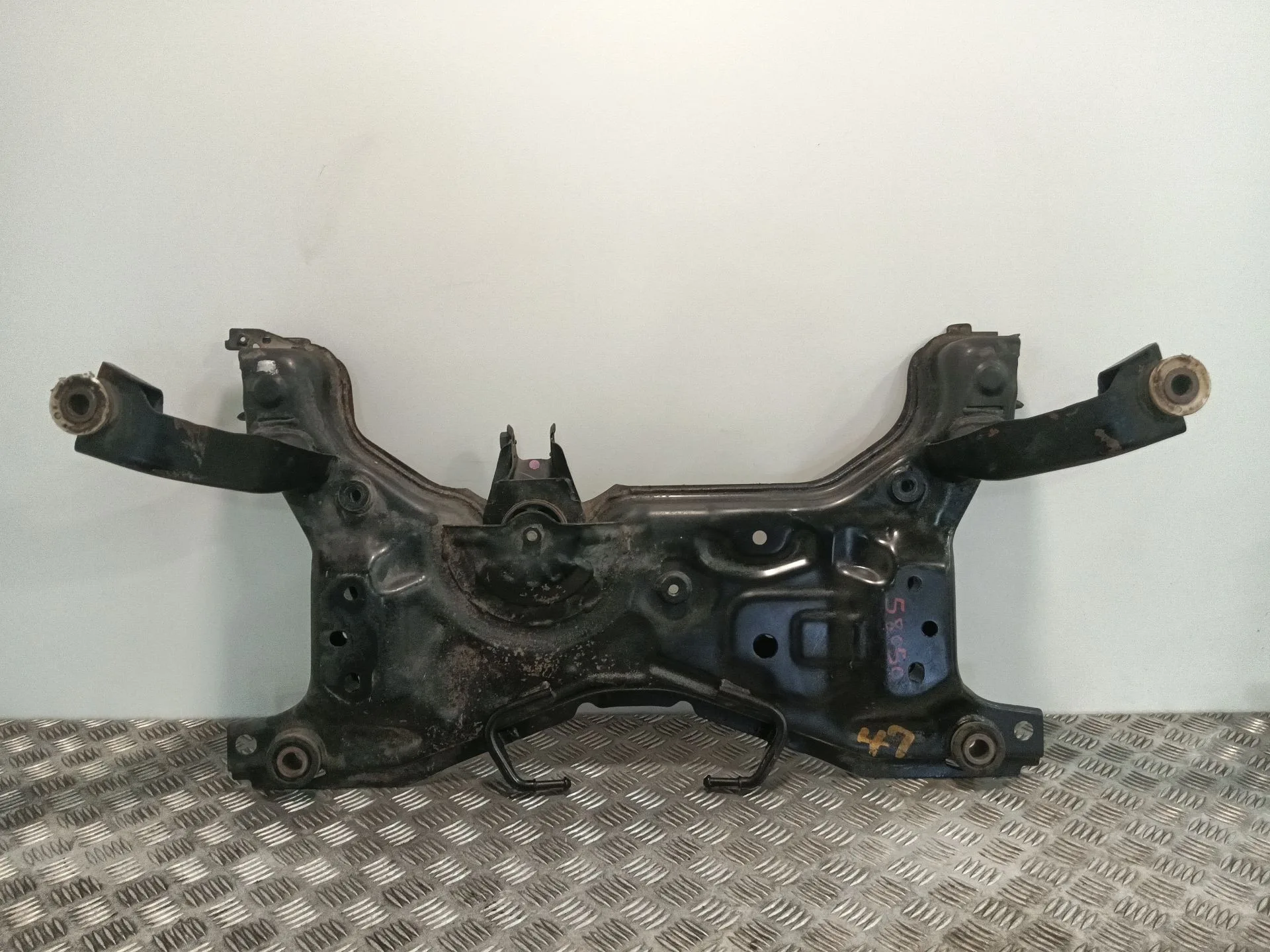 Puente Delantero para Mazda 3 Lim. (Bl)