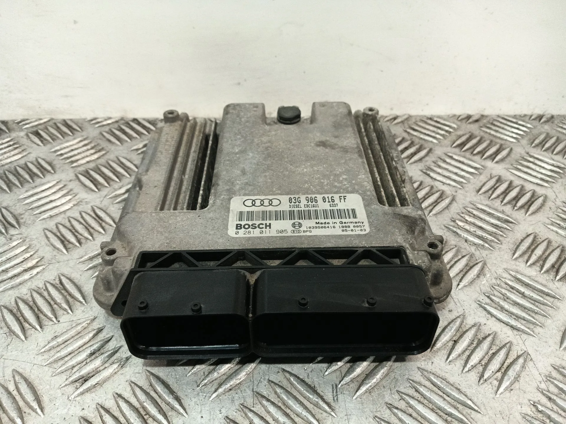 Centralita Motor Uce para Audi A3 (8P1)