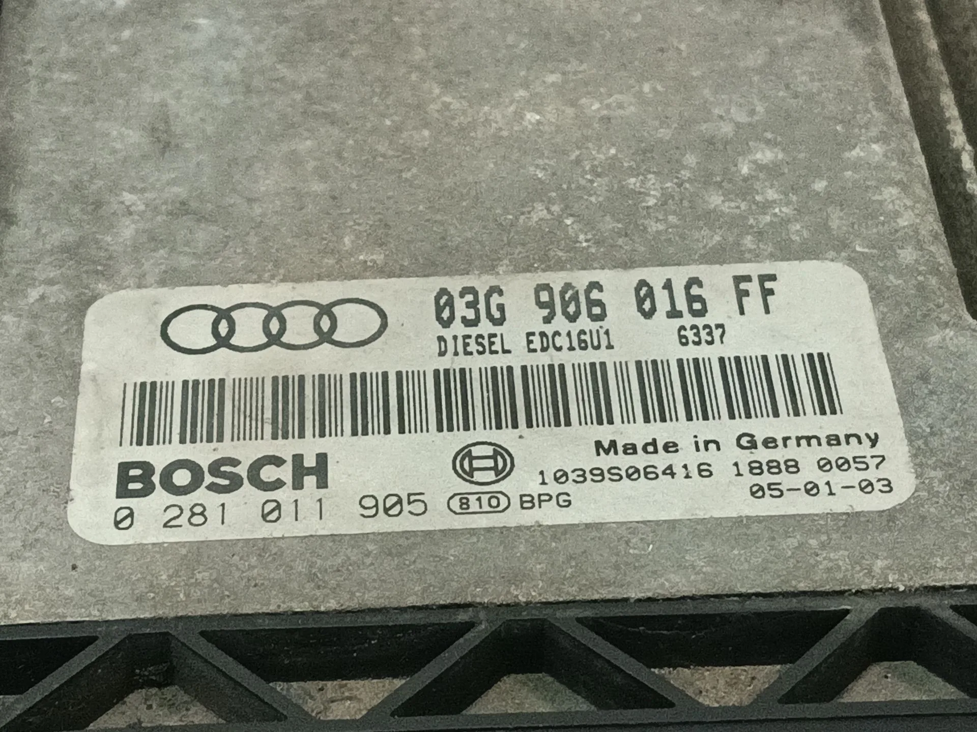 Centralita Motor Uce para Audi A3 (8P1)