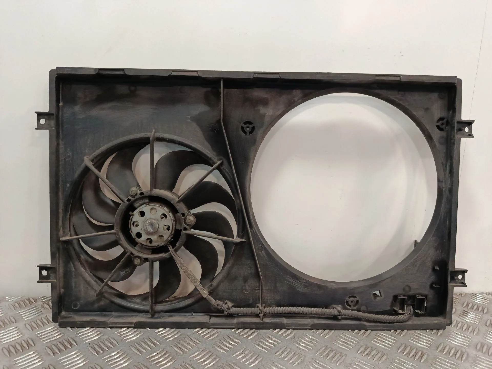 Electroventilador para Volkswagen Golf Iv (1J1)