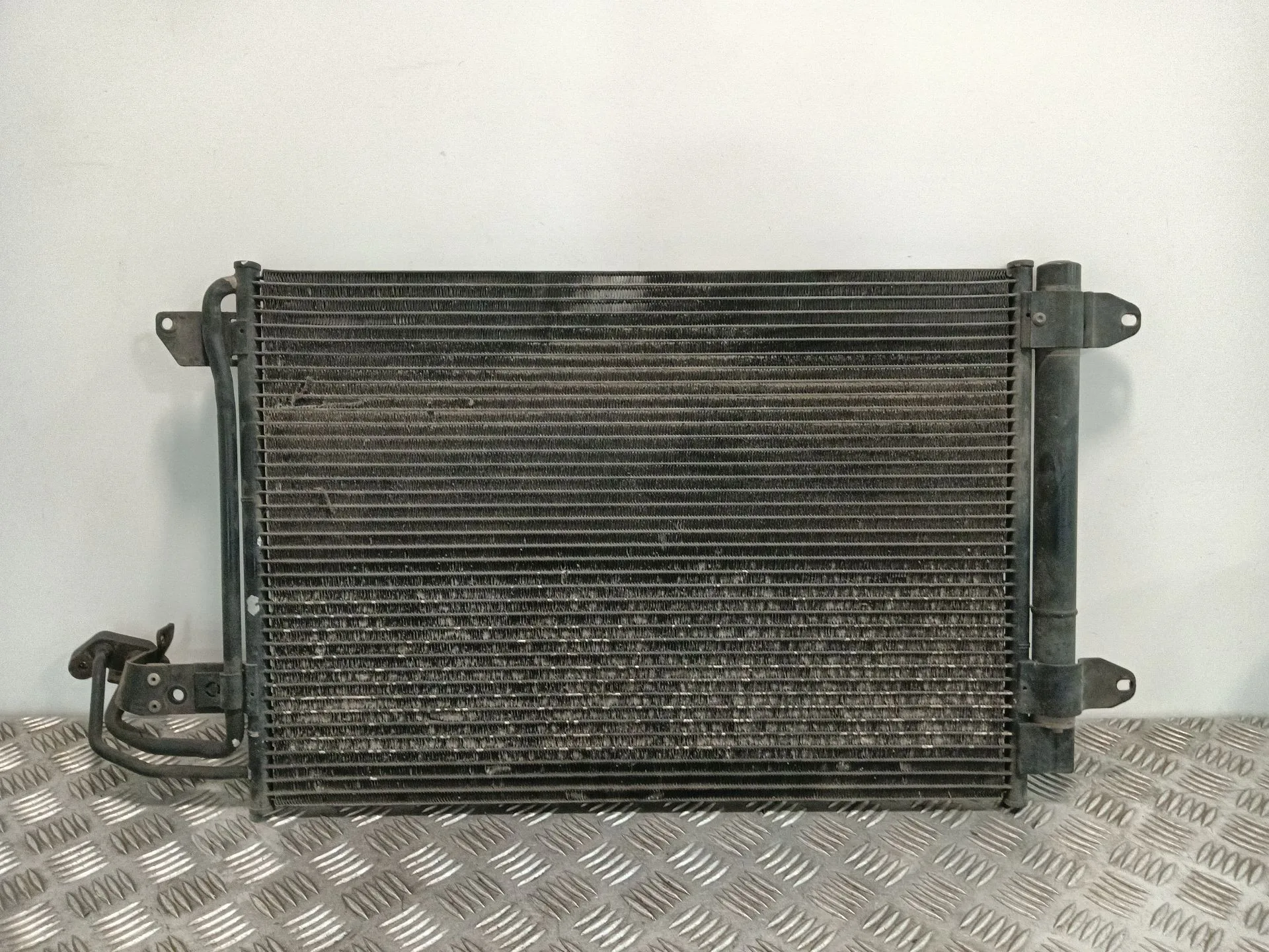 Condensador / Radiador Aire Acondicionado para Volkswagen Golf V (1K1)
