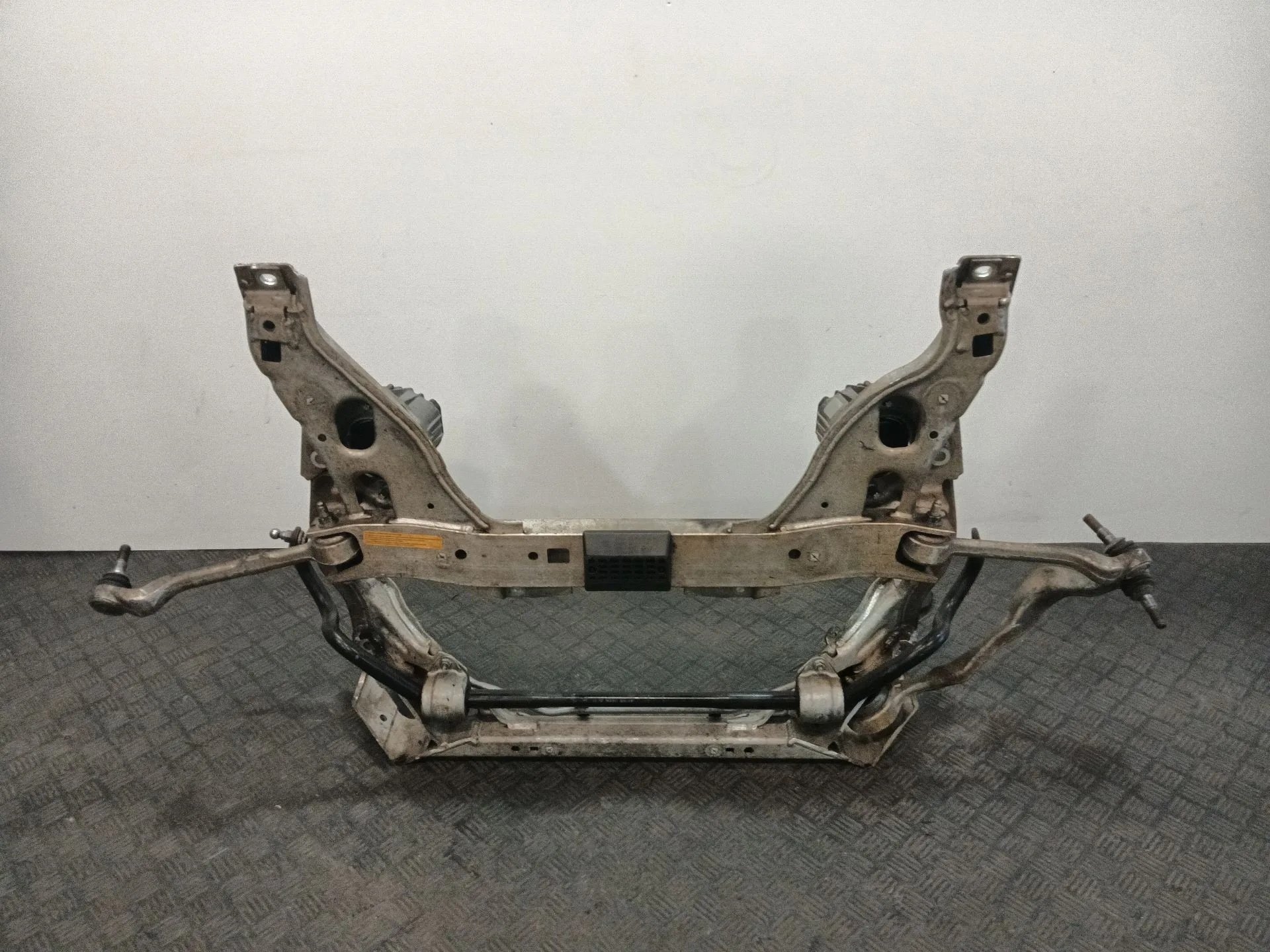 Puente Delantero para Bmw 1 (E87)