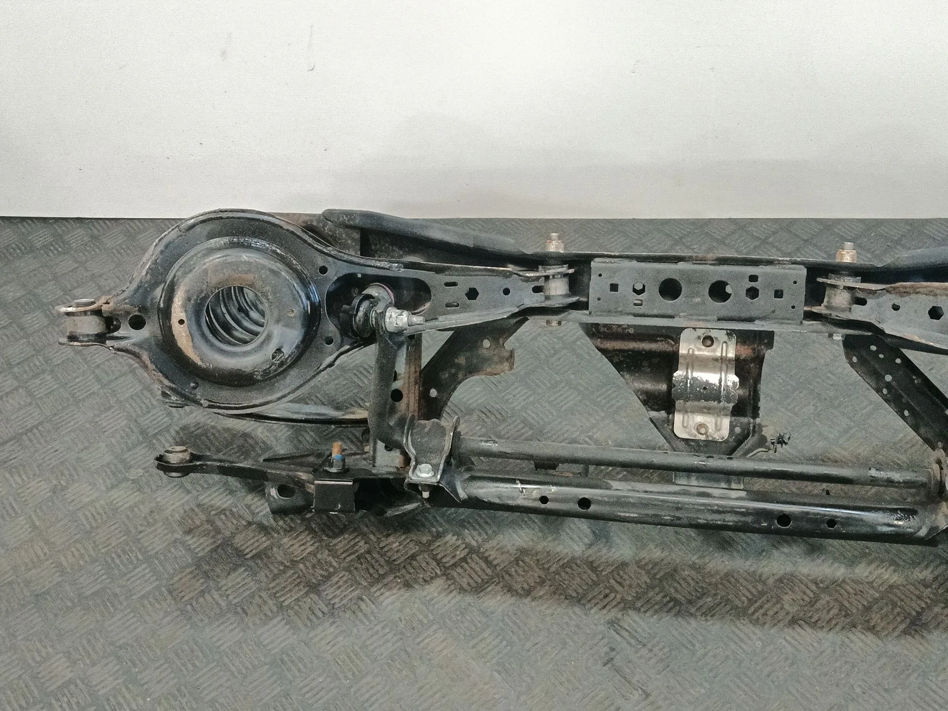 Puente Trasero para Volvo V40 Hatchback (525)