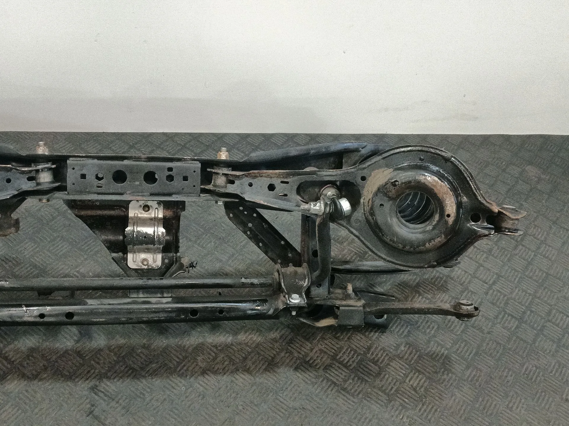 Puente Trasero para Volvo V40 Hatchback (525)