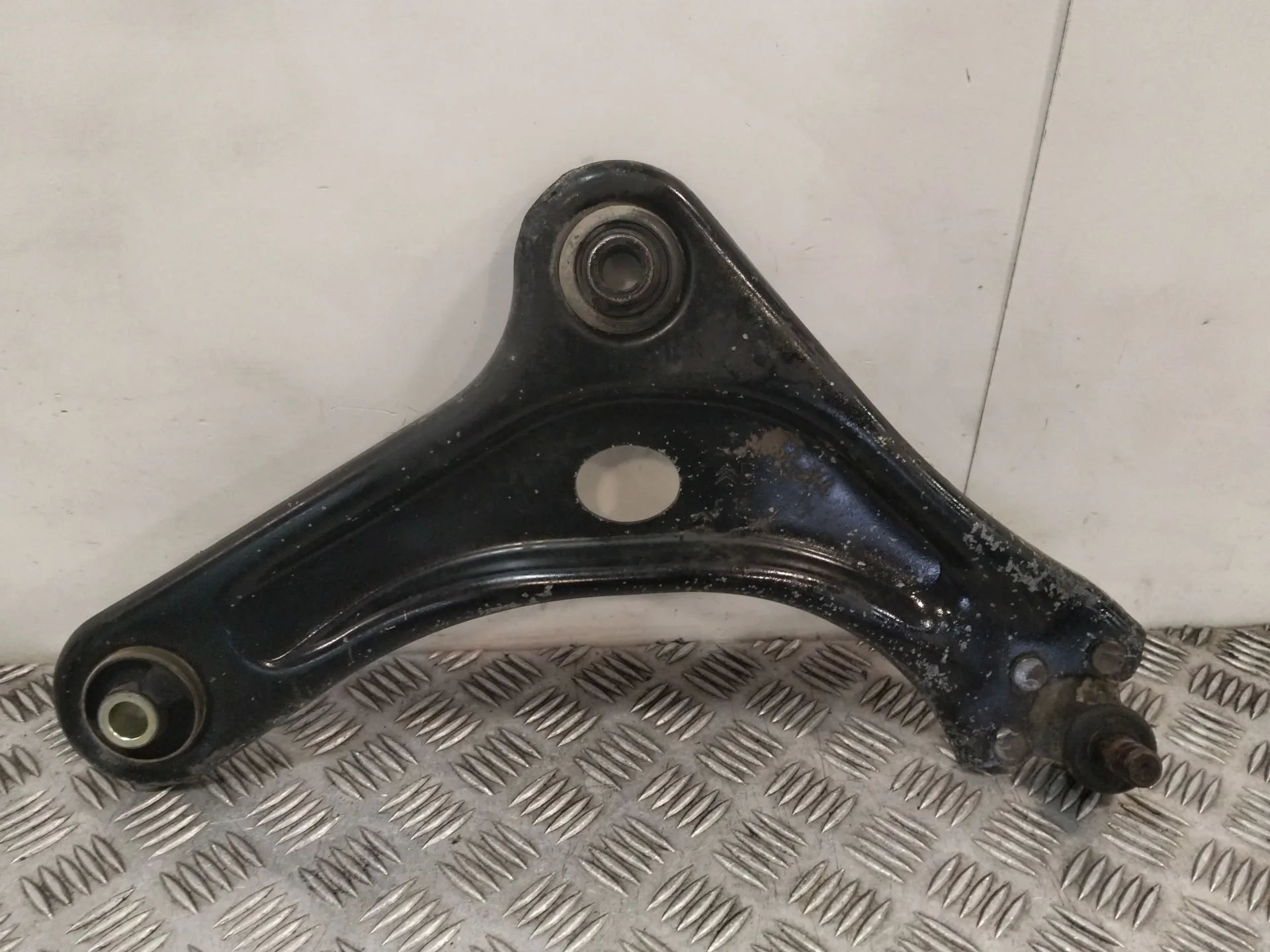 Brazo Suspension Inferior Delantero Derecho para Peugeot 208