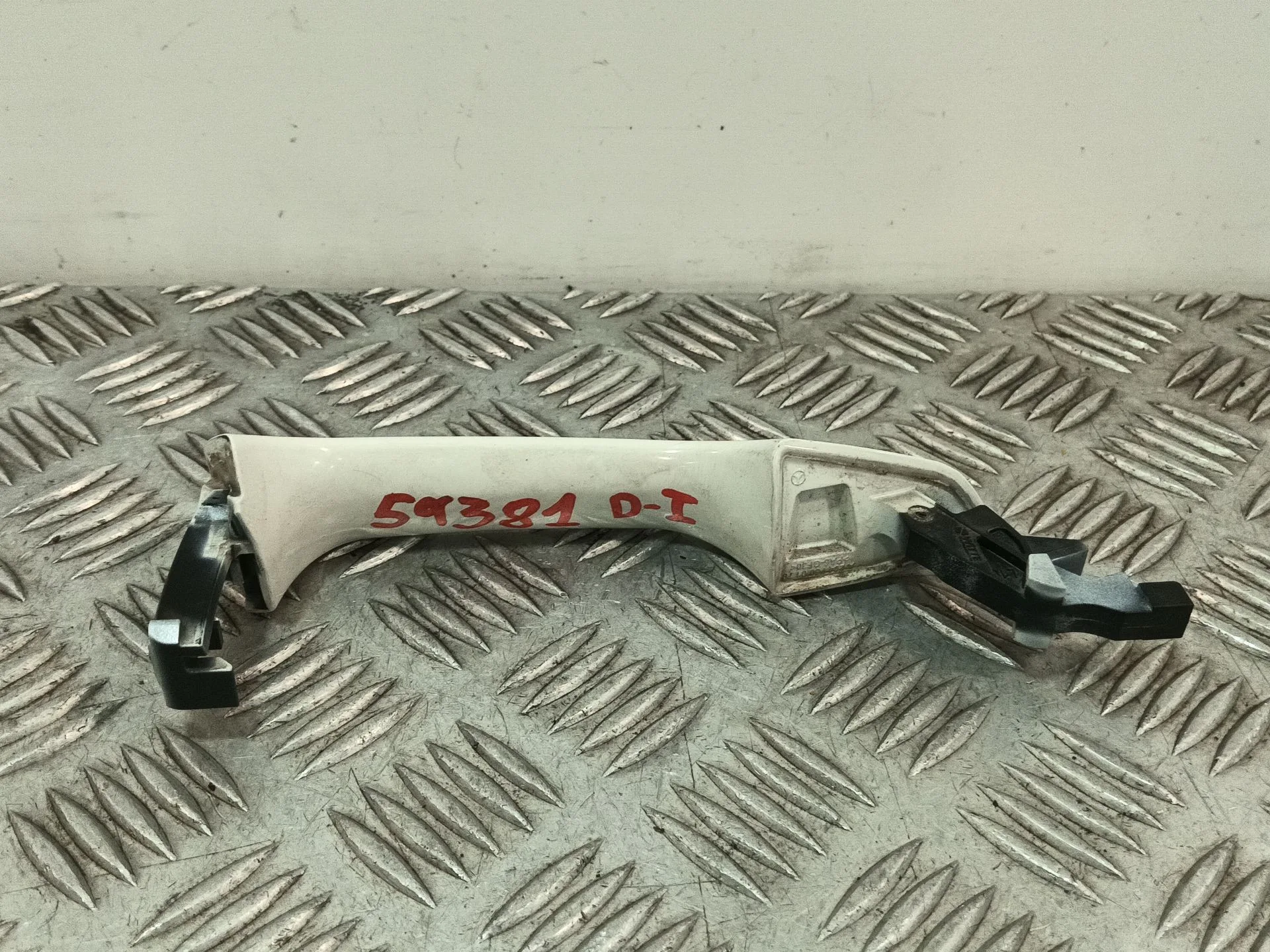 Maneta Exterior Delantera Izquierda para Mercedes-Benz Clase A (W176)