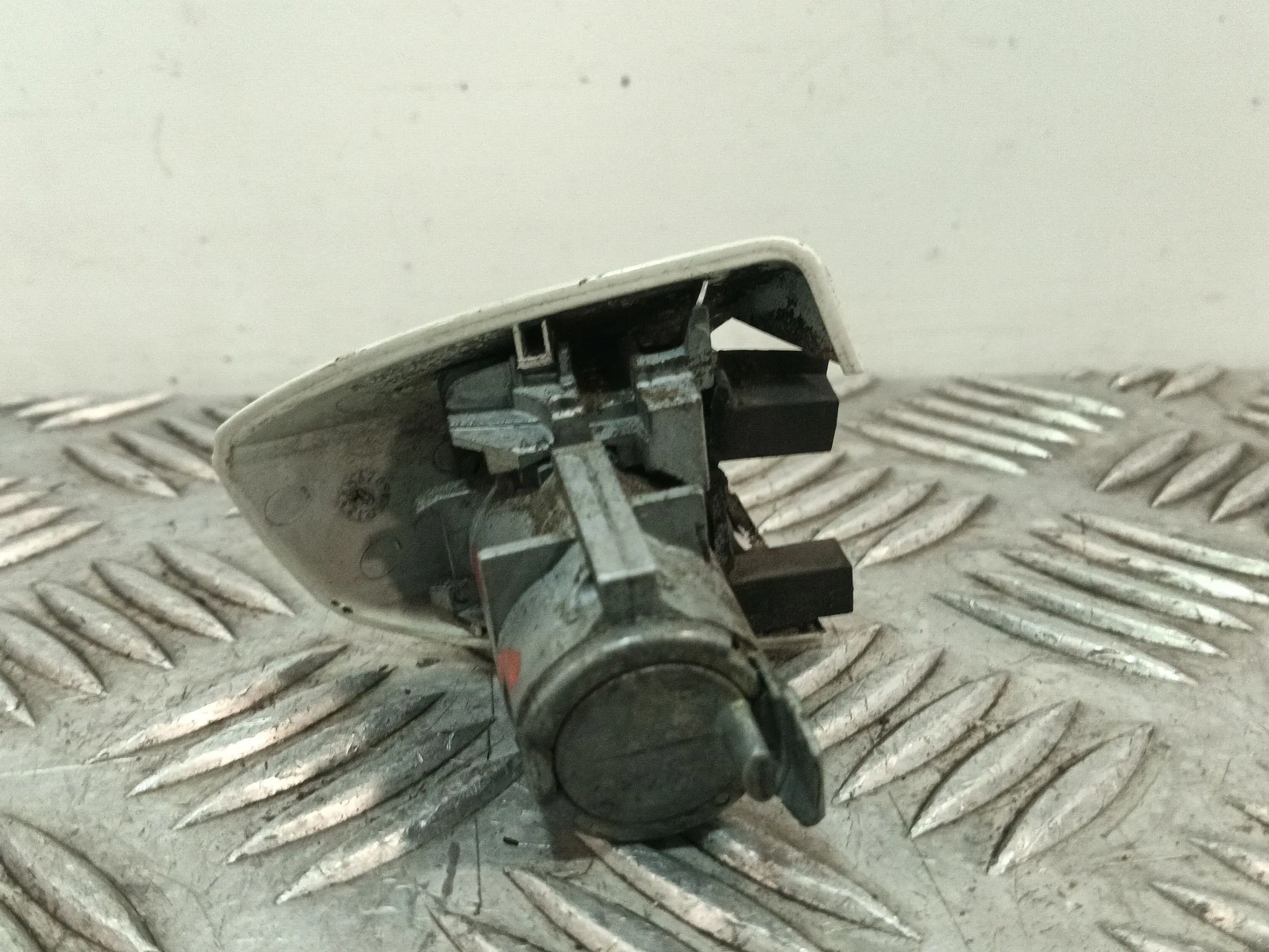 Bombin Puerta Delantera Izquierda para Mercedes-Benz Clase A (W176)