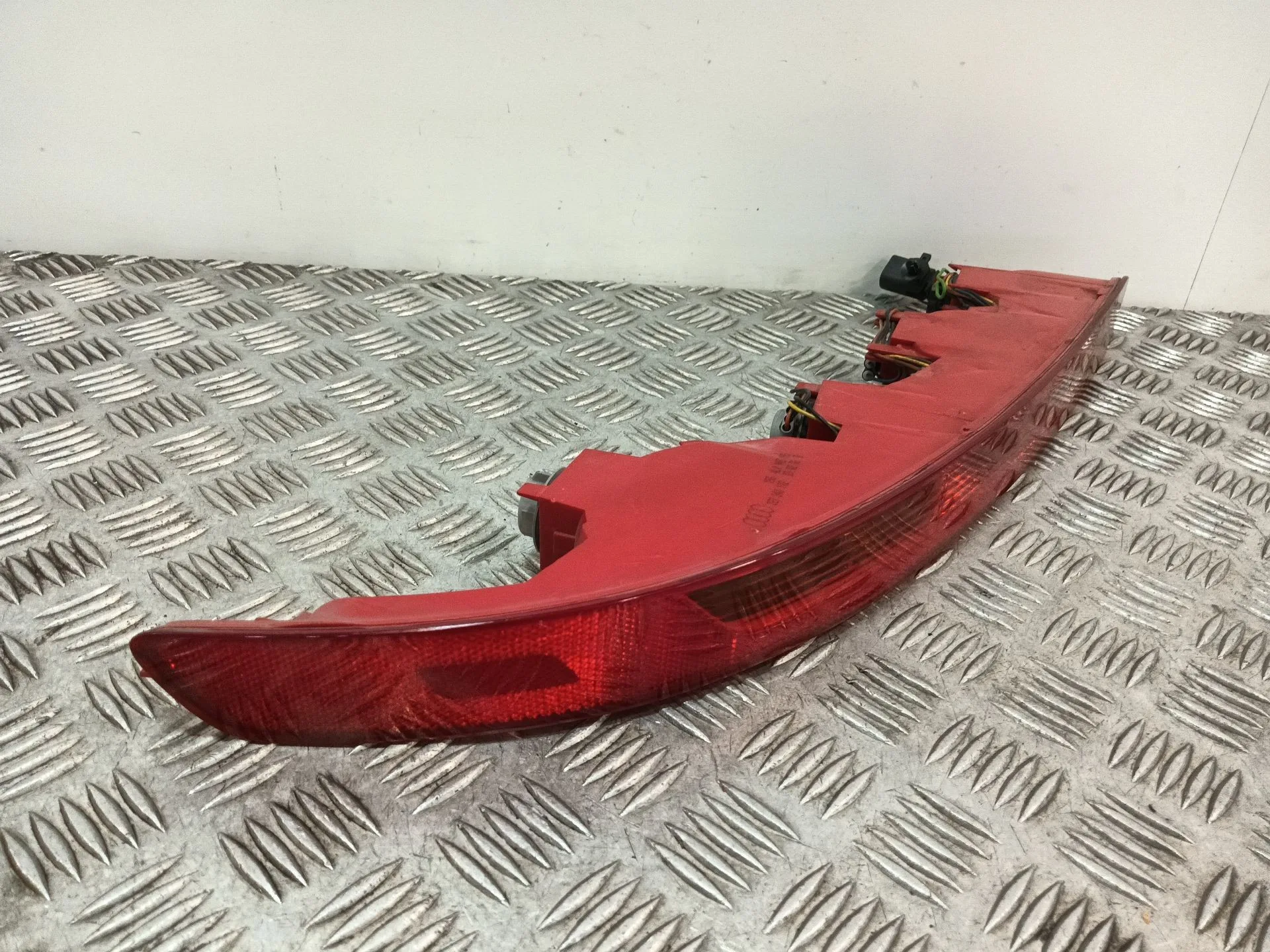 Piloto Trasero Inferior Izquierdo para Audi Q7 (4Lb)