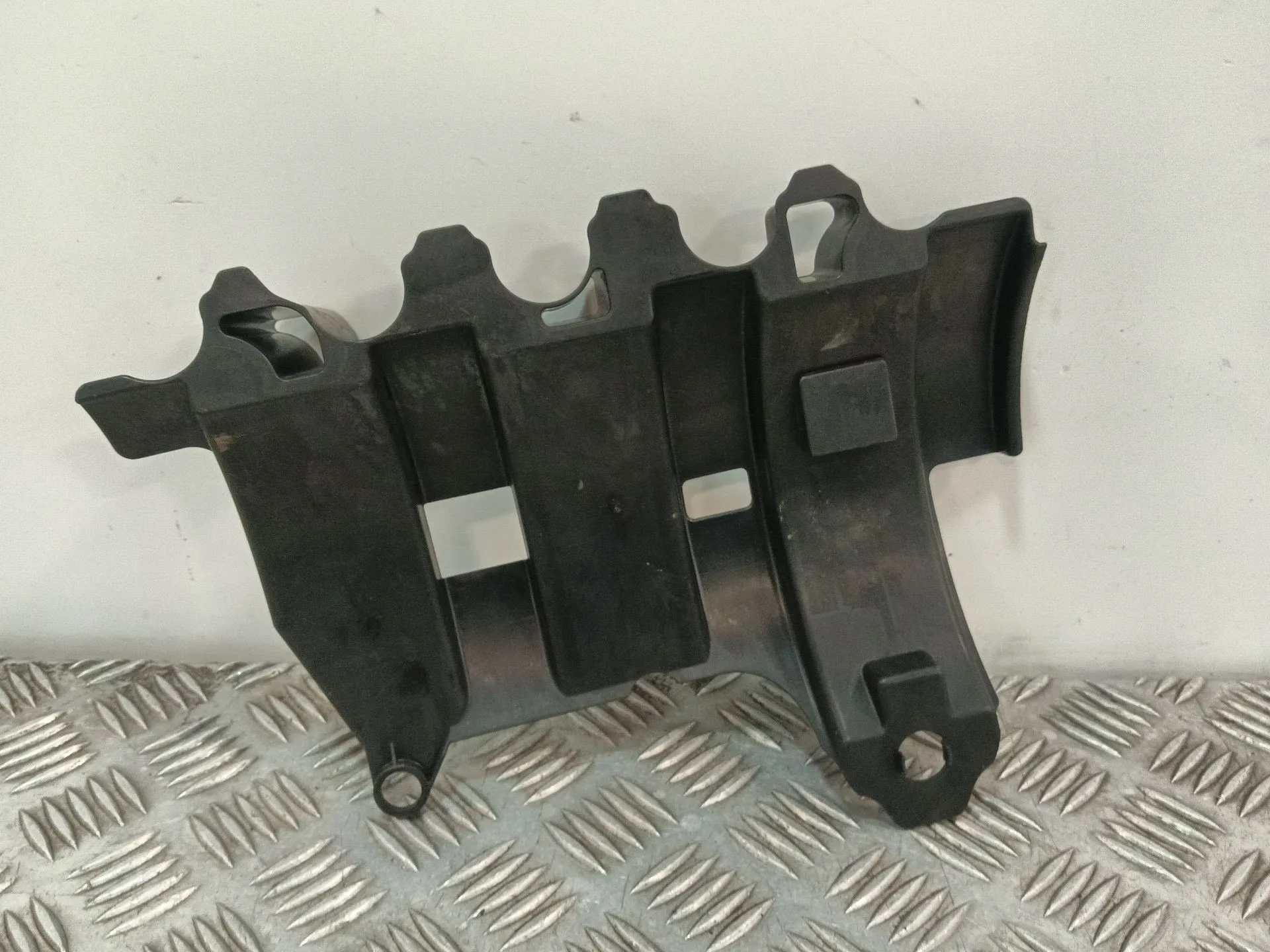Plastico Varios para Seat Ibiza Iv (6J5, 6P1)