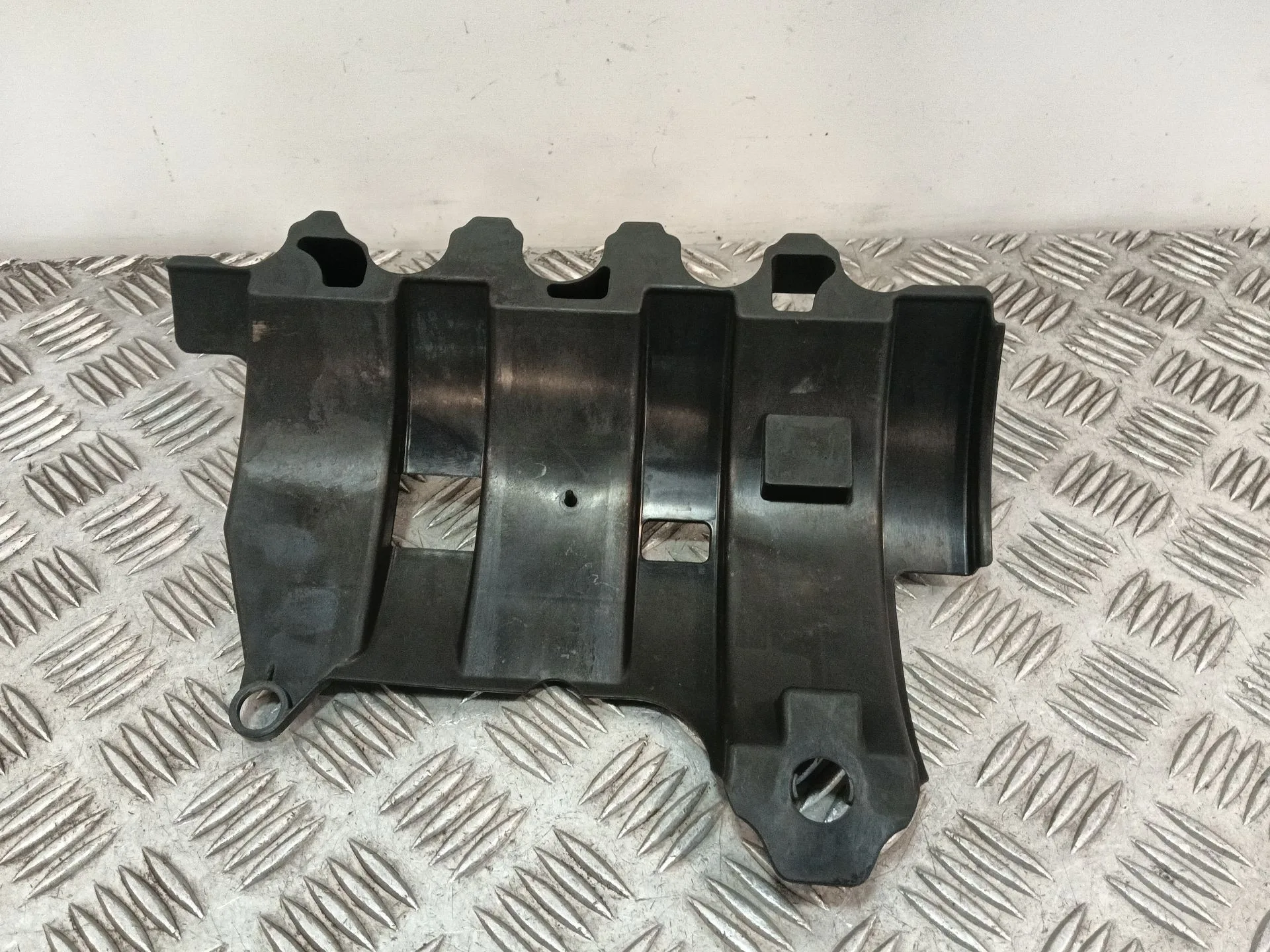 Plastico Varios para Seat Ibiza Iv (6J5, 6P1)