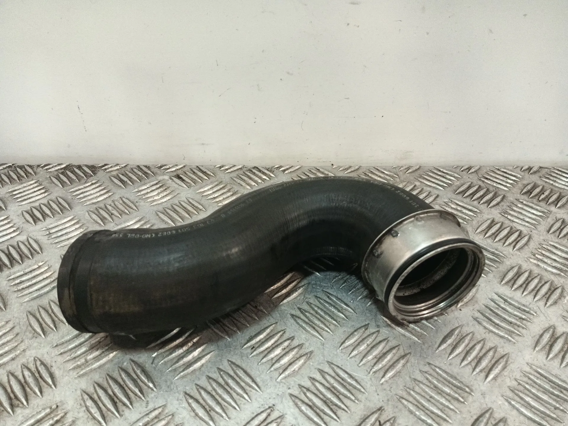Tubo para Mercedes-Benz Clase M (W163)